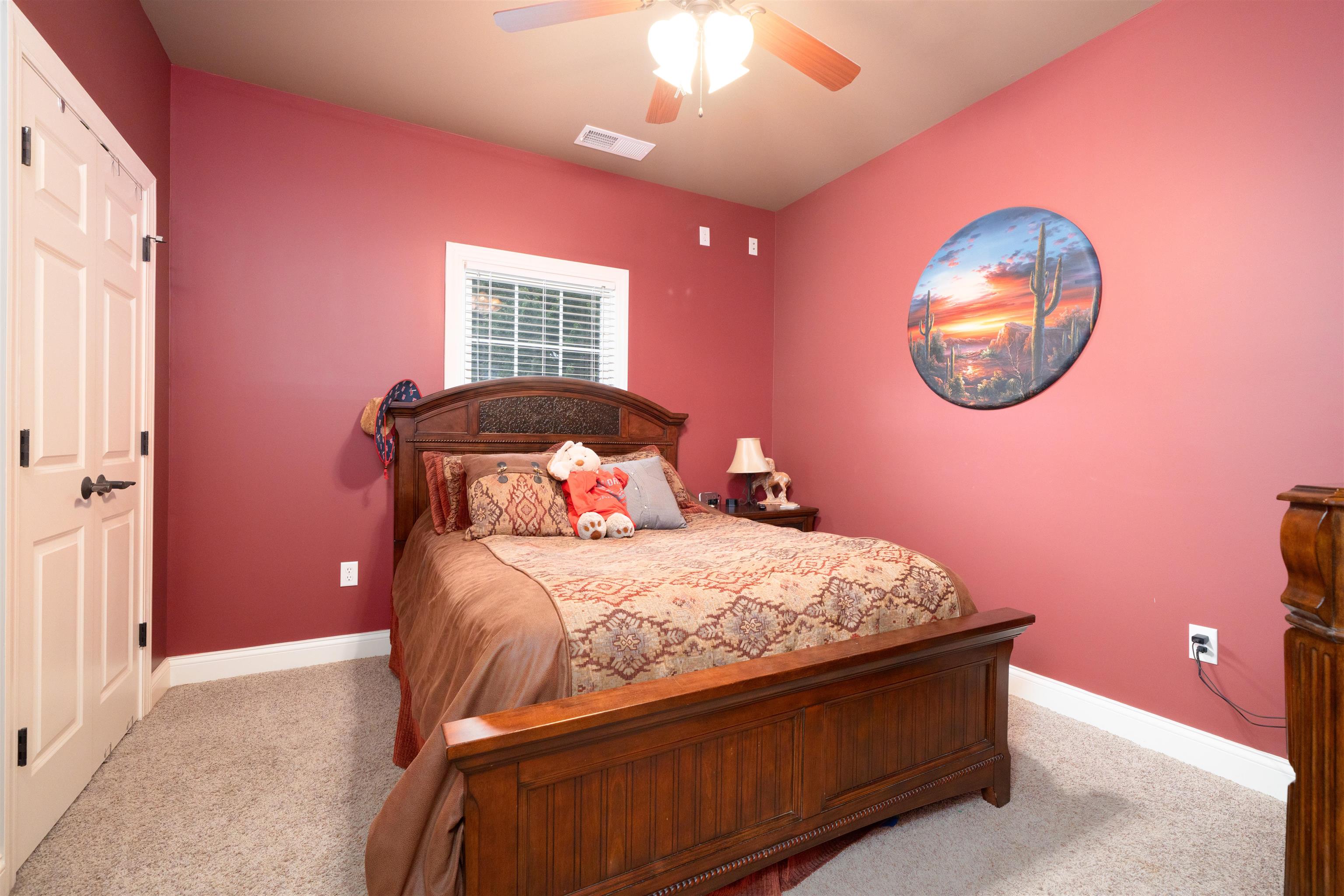 5221 Lanewood Drive, Owensboro, Kentucky 42303, 4 Bedrooms Bedrooms, ,3 BathroomsBathrooms,Single Family Residence,For Sale,Lanewood Drive,95428