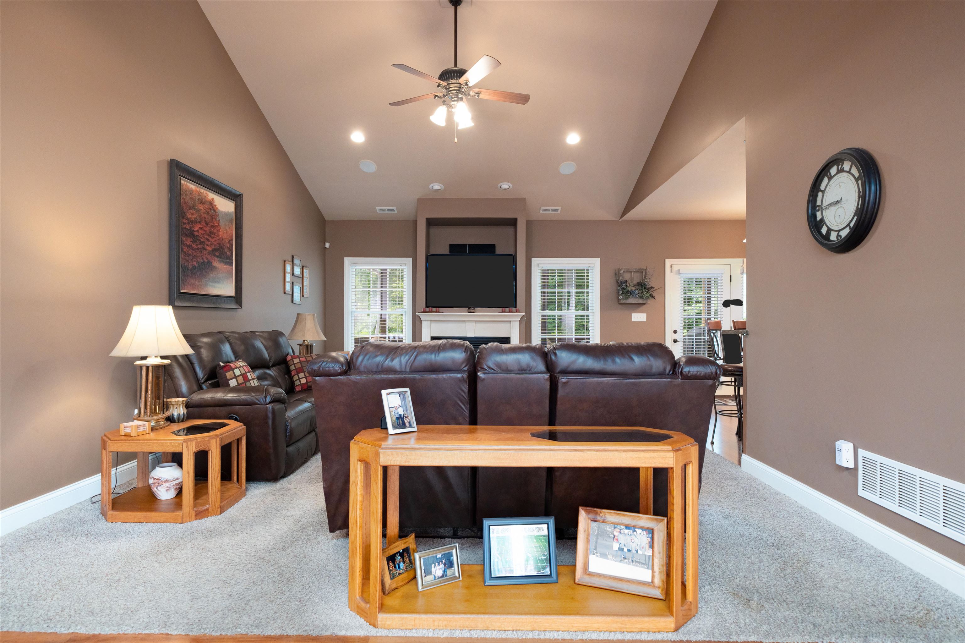 5221 Lanewood Drive, Owensboro, Kentucky 42303, 4 Bedrooms Bedrooms, ,3 BathroomsBathrooms,Single Family Residence,For Sale,Lanewood Drive,95428