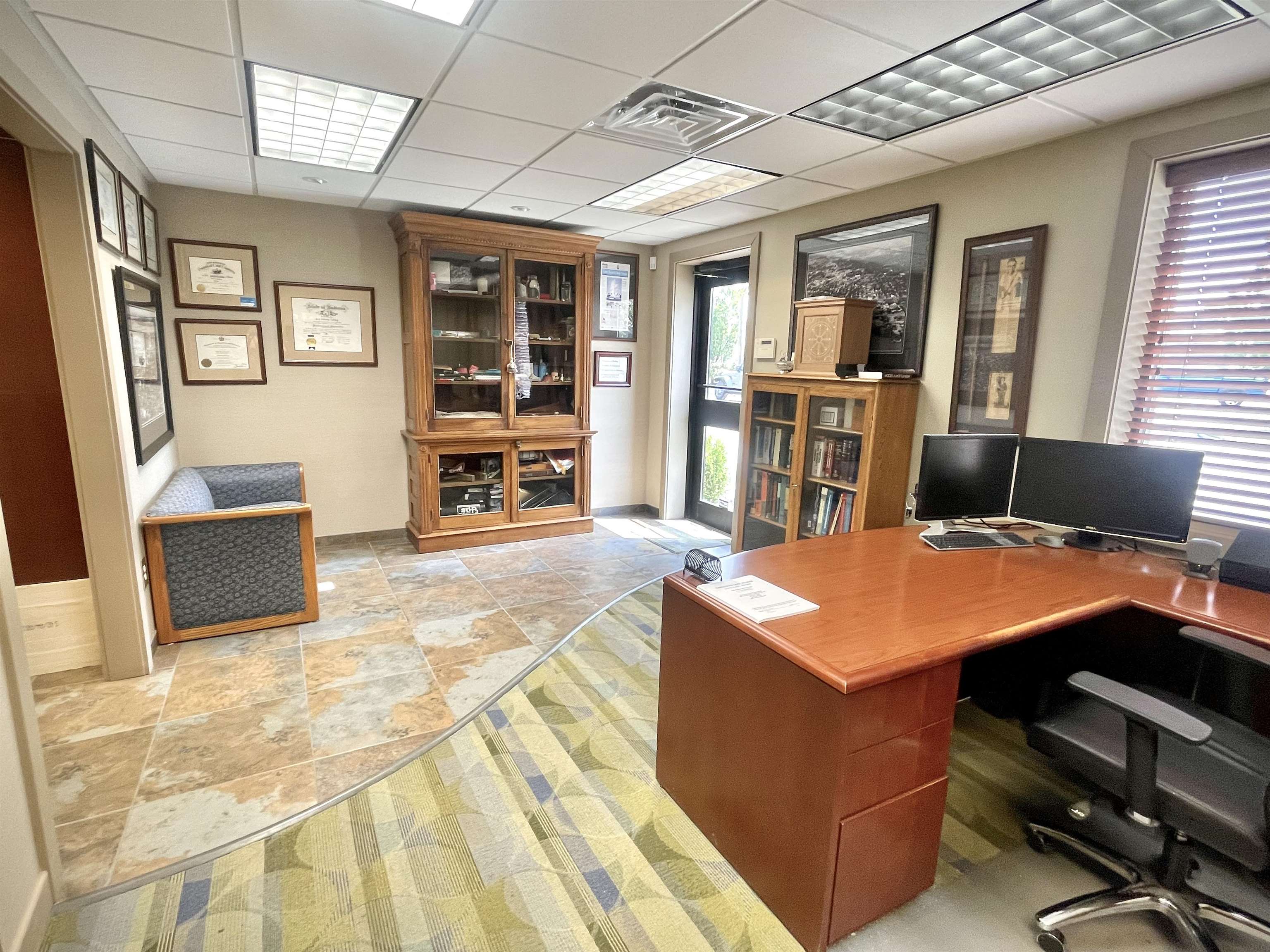 309 E. 4th Street, Owensboro, Kentucky 42303, ,Business,For Sale,E. 4th Street,95437