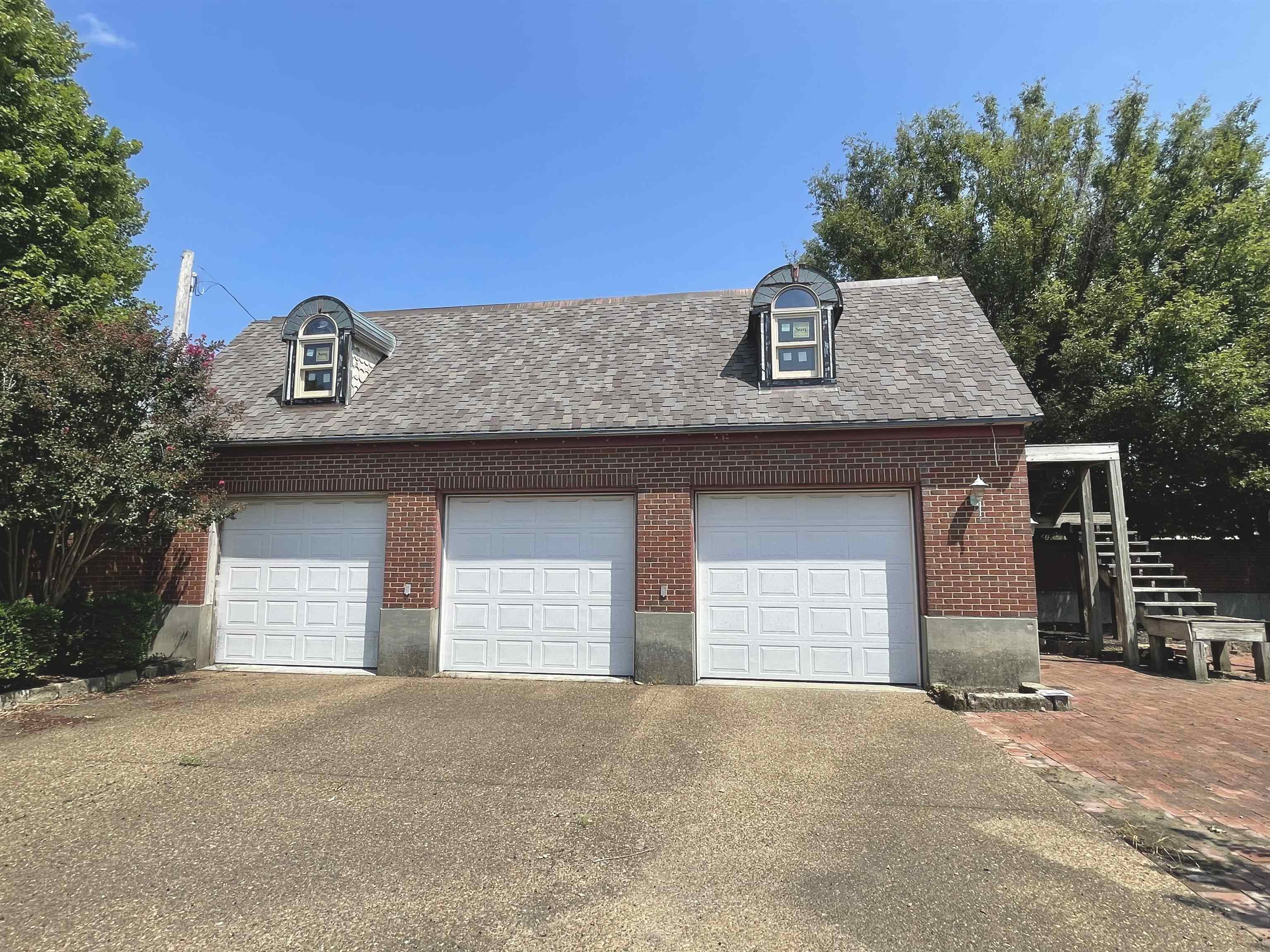 303 E. 4th Street, Owensboro, Kentucky 42303, ,Business,For Sale,E. 4th Street,95440