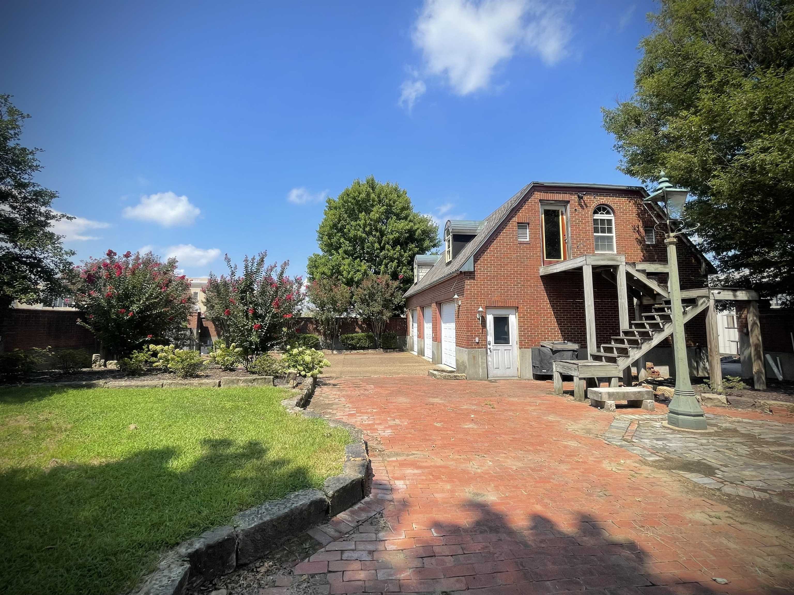 303 E. 4th Street, Owensboro, Kentucky 42303, ,Business,For Sale,E. 4th Street,95440