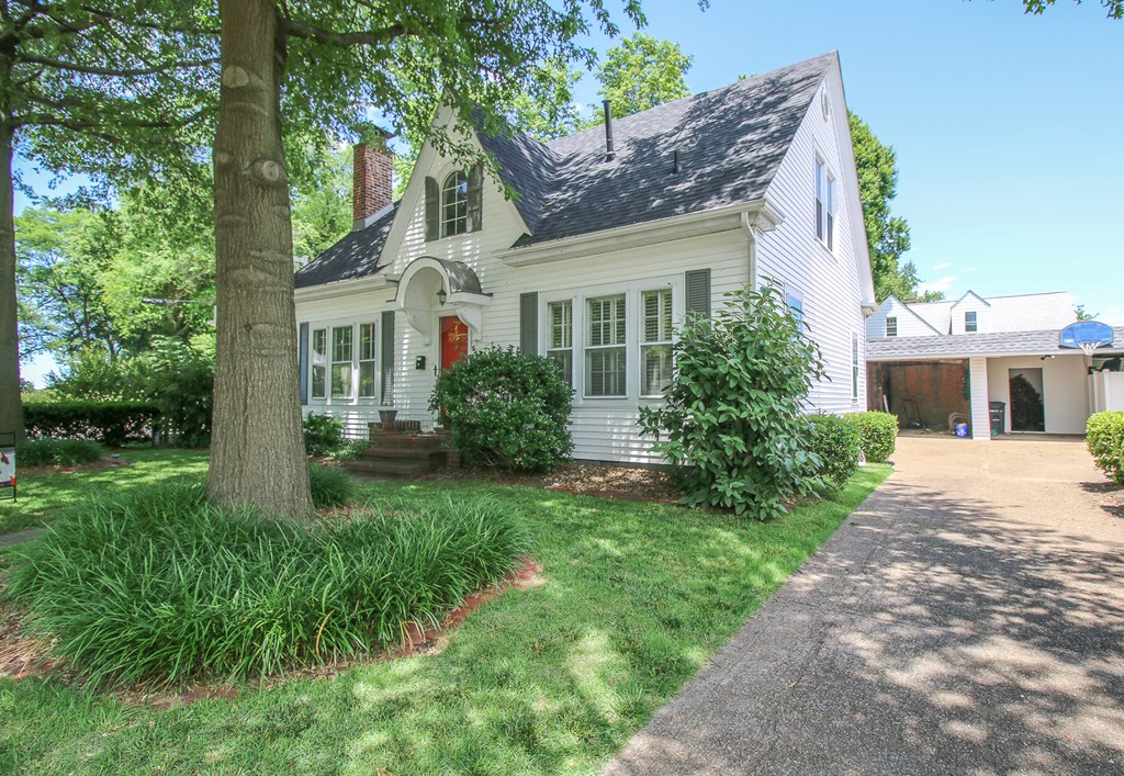 6 Colonial Ct, Henderson, Kentucky 42420, 3 Bedrooms Bedrooms, ,2 BathroomsBathrooms,Single Family Residence,For Sale,Colonial Ct,95442
