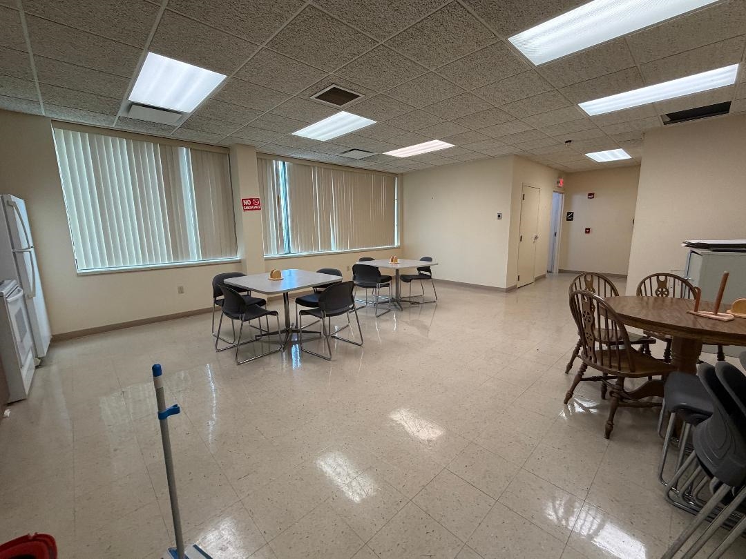 300 Southtown Blvd, Owensboro, Kentucky 42303, ,Industrial,For Sale,Southtown Blvd,95469
