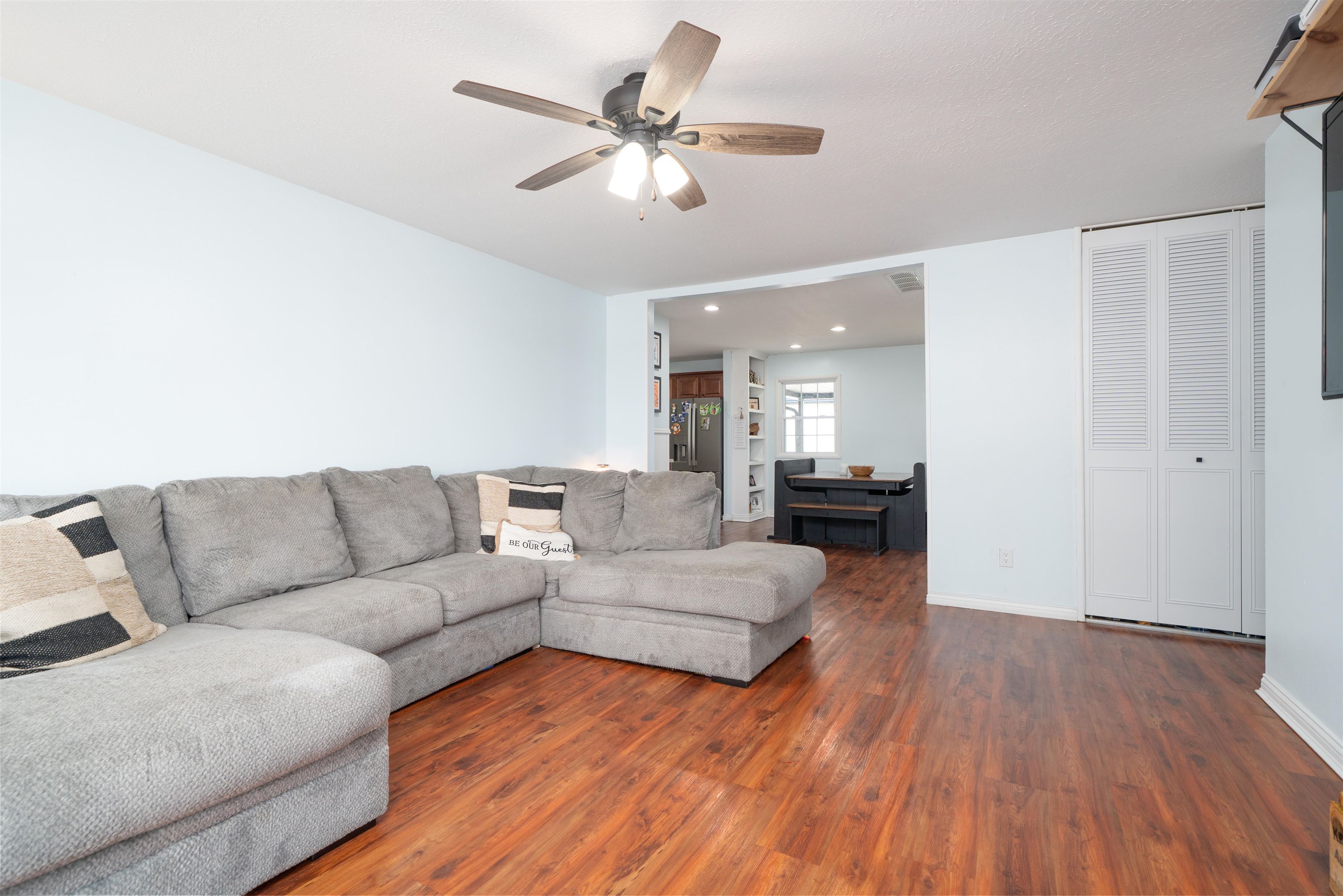 2236 Twenty Grand Ave, Owensboro, Kentucky 42301, 3 Bedrooms Bedrooms, ,2 BathroomsBathrooms,Single Family Residence,For Sale,Twenty Grand Ave,95479
