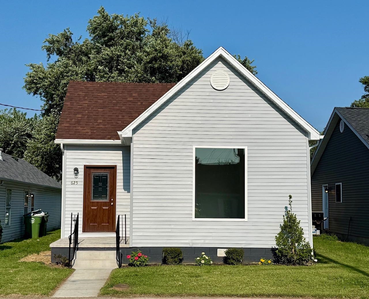 625 Poplar St, Owensboro, Kentucky 42301, 2 Bedrooms Bedrooms, ,1 BathroomBathrooms,Single Family Residence,For Sale,Poplar St,95484