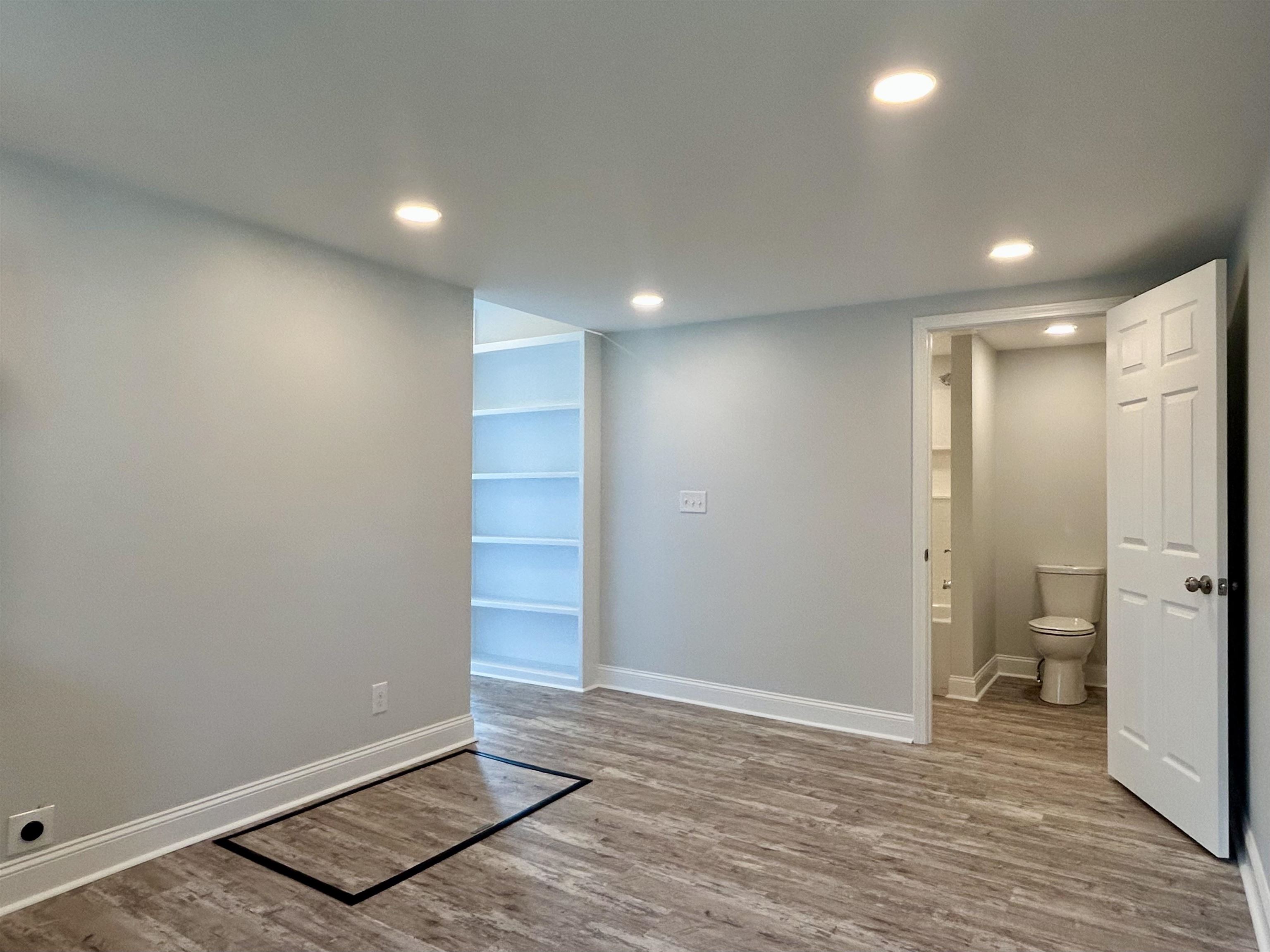625 Poplar St, Owensboro, Kentucky 42301, 2 Bedrooms Bedrooms, ,1 BathroomBathrooms,Single Family Residence,For Sale,Poplar St,95484