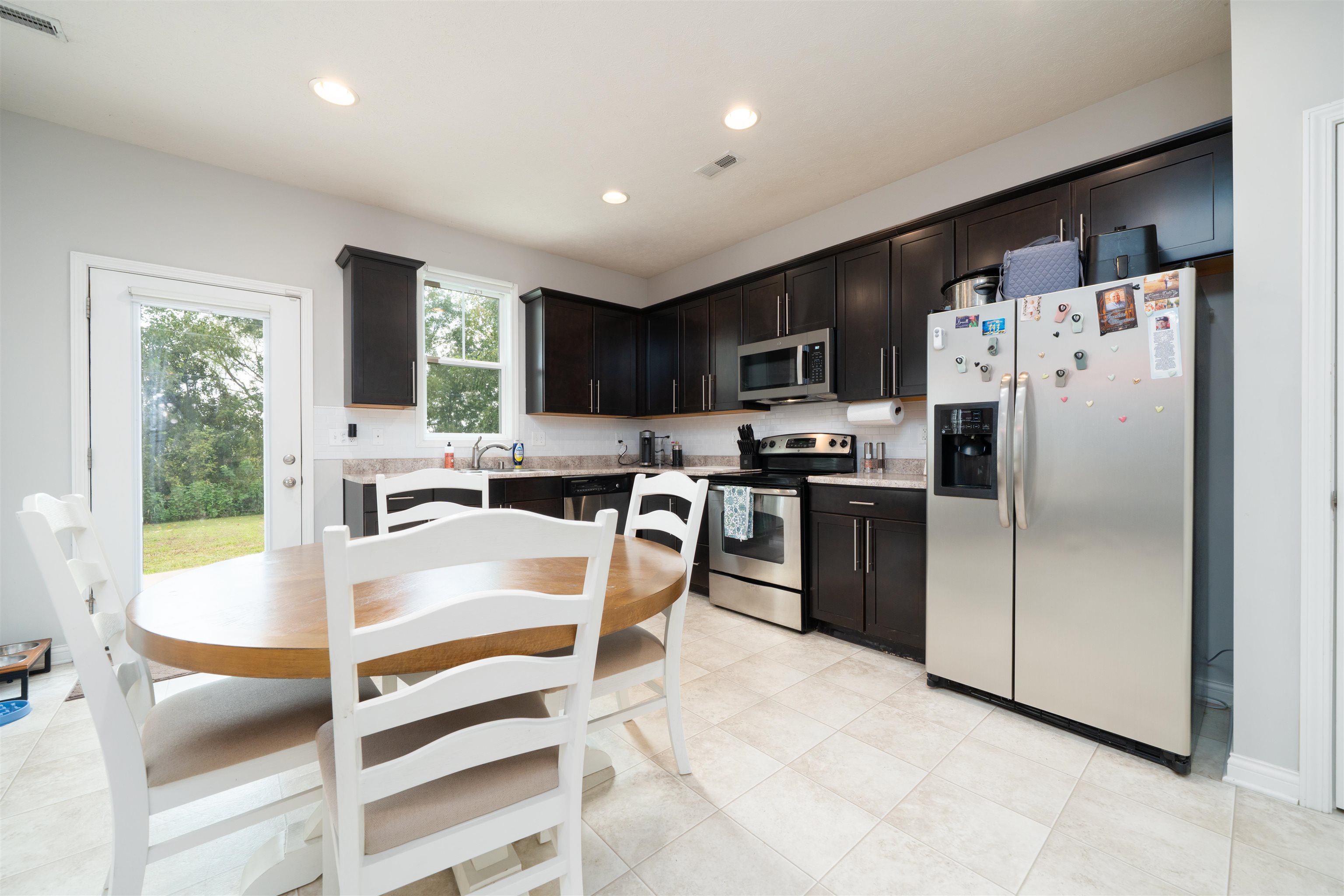 6252 Brookstone Place, Utica, Kentucky 42376, 3 Bedrooms Bedrooms, ,2 BathroomsBathrooms,Single Family Residence,For Sale,Brookstone Place,95486