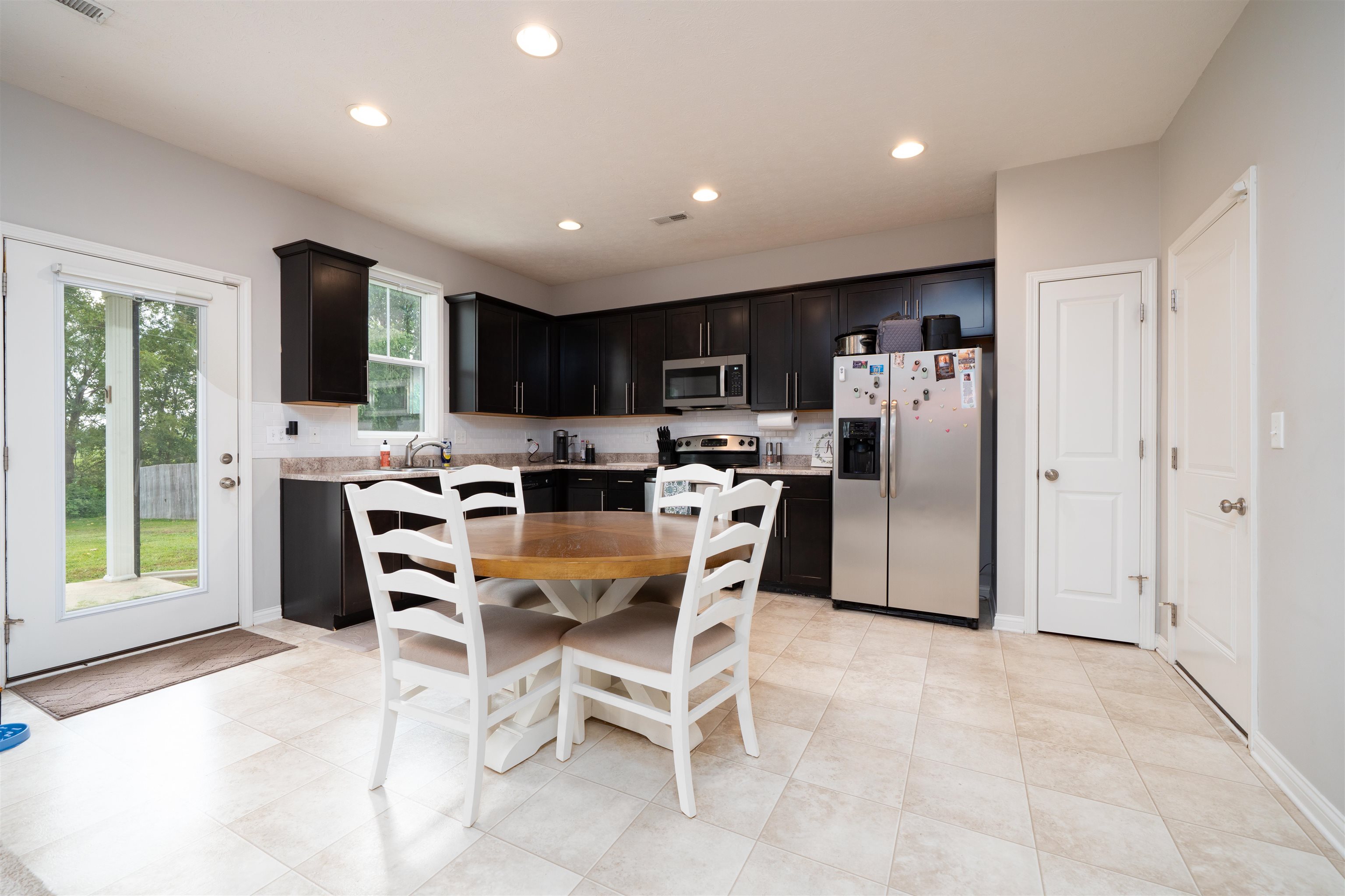 6252 Brookstone Place, Utica, Kentucky 42376, 3 Bedrooms Bedrooms, ,2 BathroomsBathrooms,Single Family Residence,For Sale,Brookstone Place,95486