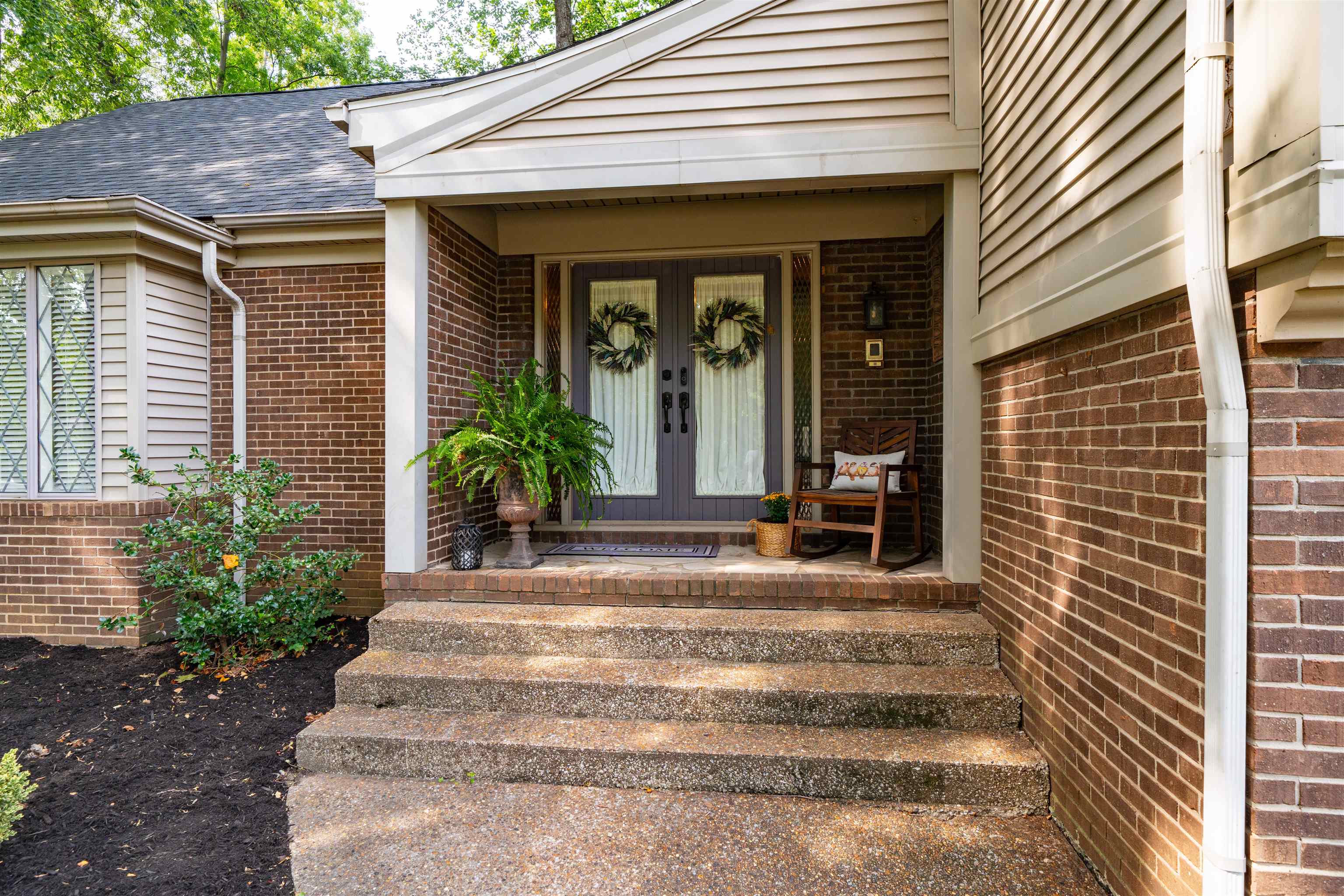 1411 Woodbridge Trail, Owensboro, Kentucky 42303, 4 Bedrooms Bedrooms, ,3 BathroomsBathrooms,Single Family Residence,For Sale,Woodbridge Trail,95510