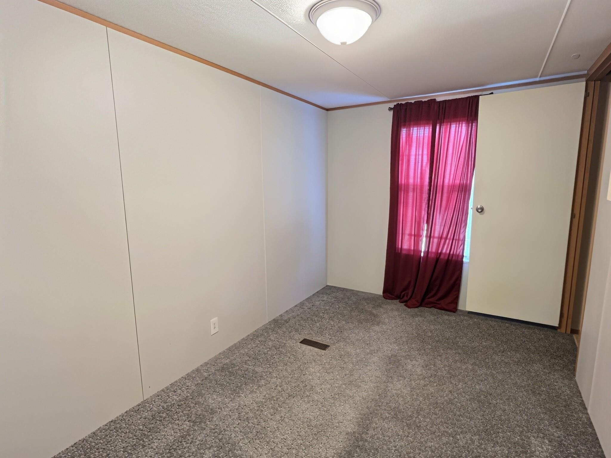 6831 Thoma Drive, Owensboro, Kentucky 42303-3838, 3 Bedrooms Bedrooms, ,2 BathroomsBathrooms,Single Family Residence,For Sale,Thoma Drive,95511