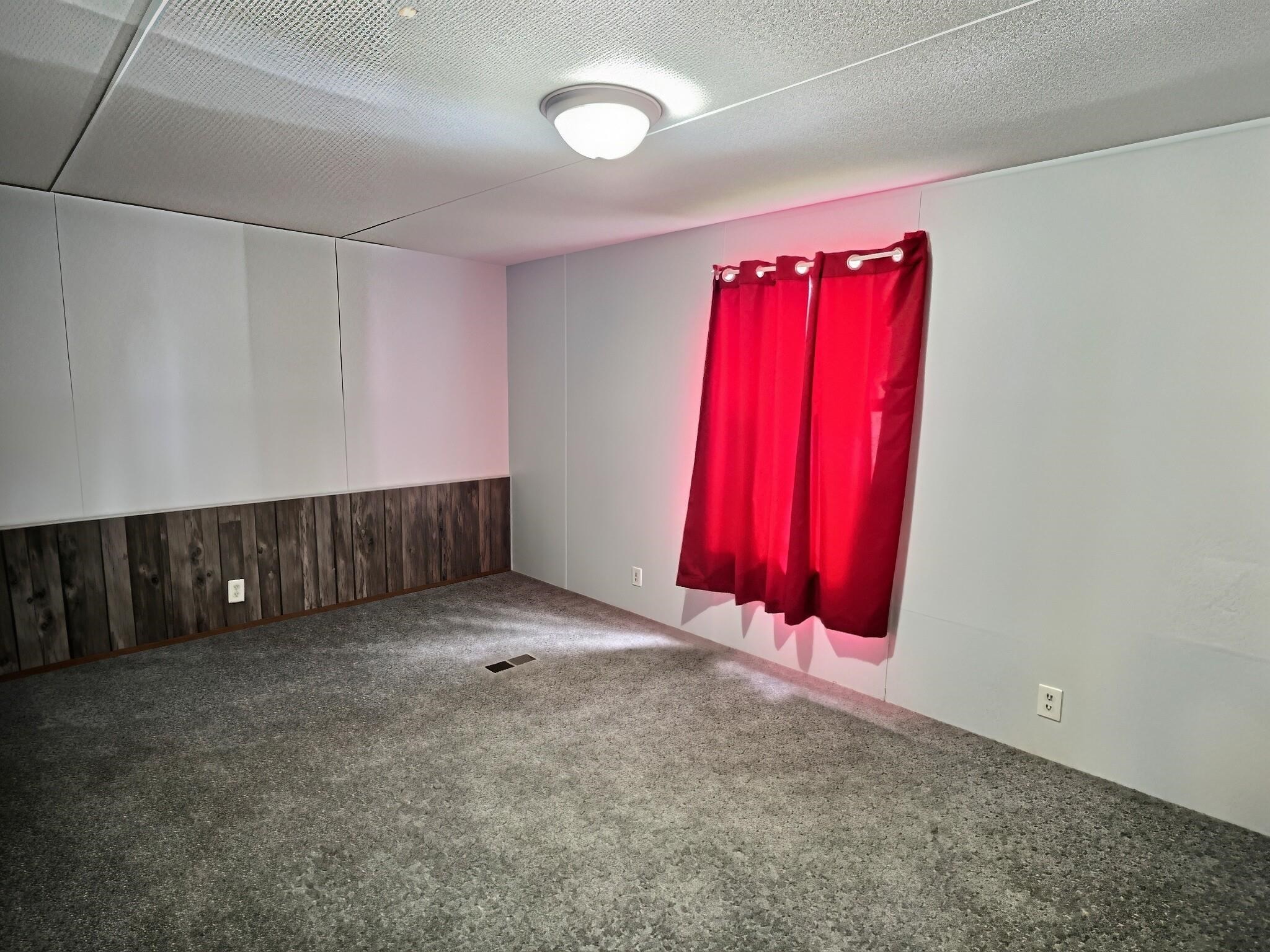 6831 Thoma Drive, Owensboro, Kentucky 42303-3838, 3 Bedrooms Bedrooms, ,2 BathroomsBathrooms,Single Family Residence,For Sale,Thoma Drive,95511