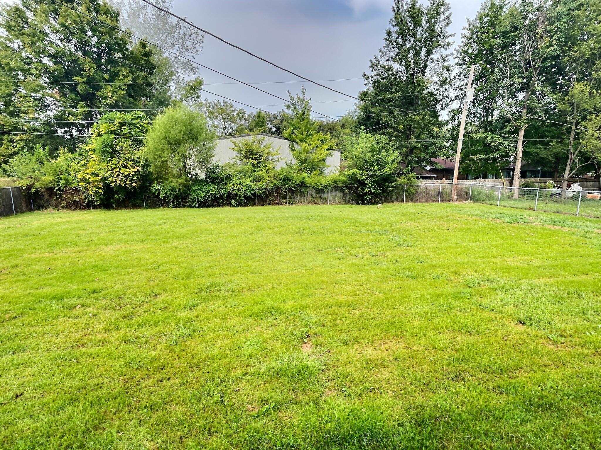 6831 Thoma Drive, Owensboro, Kentucky 42303-3838, 3 Bedrooms Bedrooms, ,2 BathroomsBathrooms,Single Family Residence,For Sale,Thoma Drive,95511