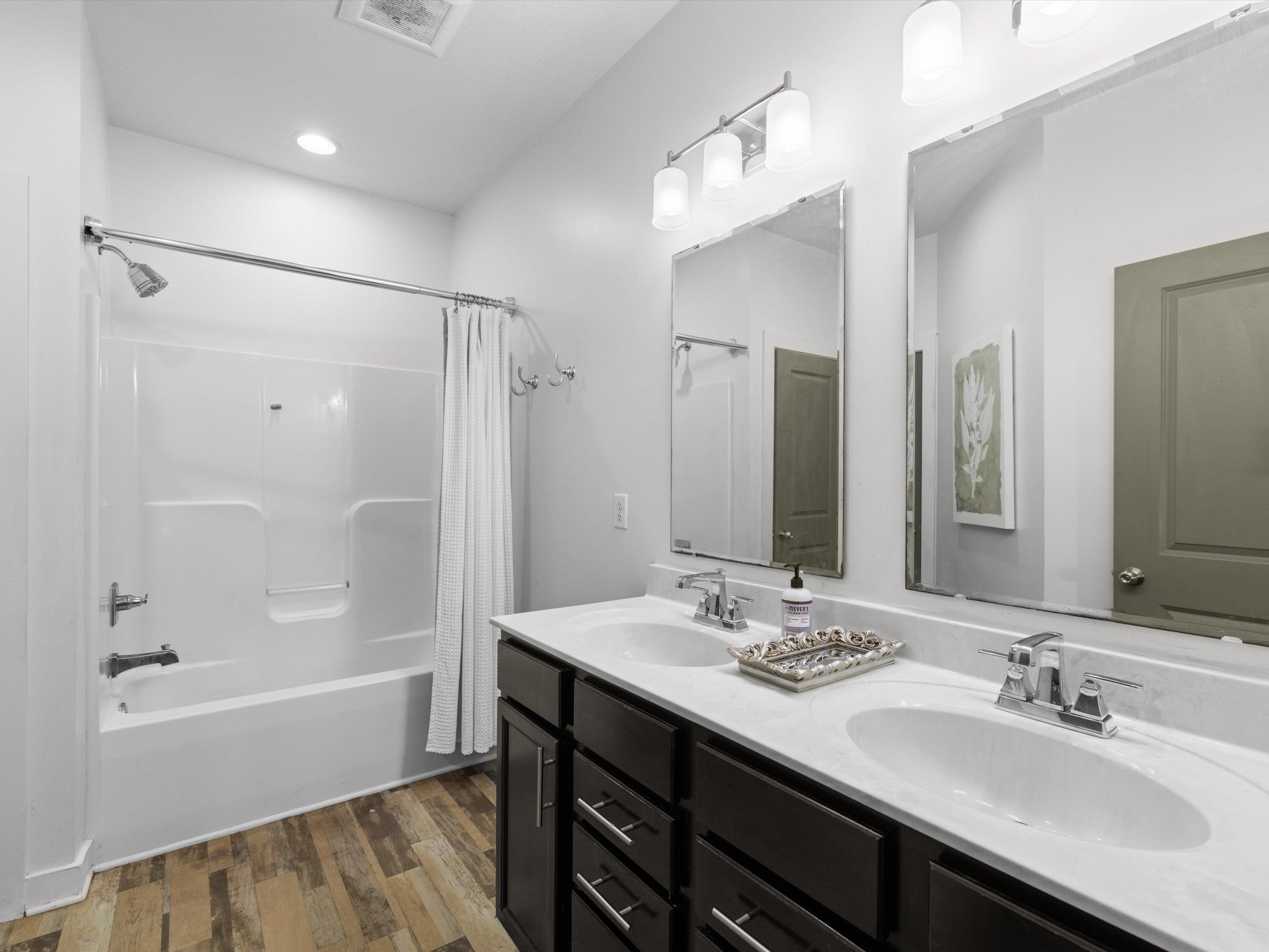 2275 Flowerette Ct, Utica, Kentucky 42376, 4 Bedrooms Bedrooms, ,2 BathroomsBathrooms,Single Family Residence,For Sale,Flowerette Ct,95518