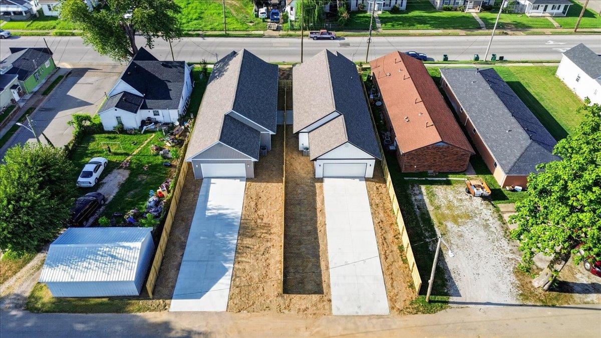 1516 4th St, Owensboro, Kentucky 42301, 3 Bedrooms Bedrooms, ,2 BathroomsBathrooms,Single Family Residence,For Sale,4th St,95567