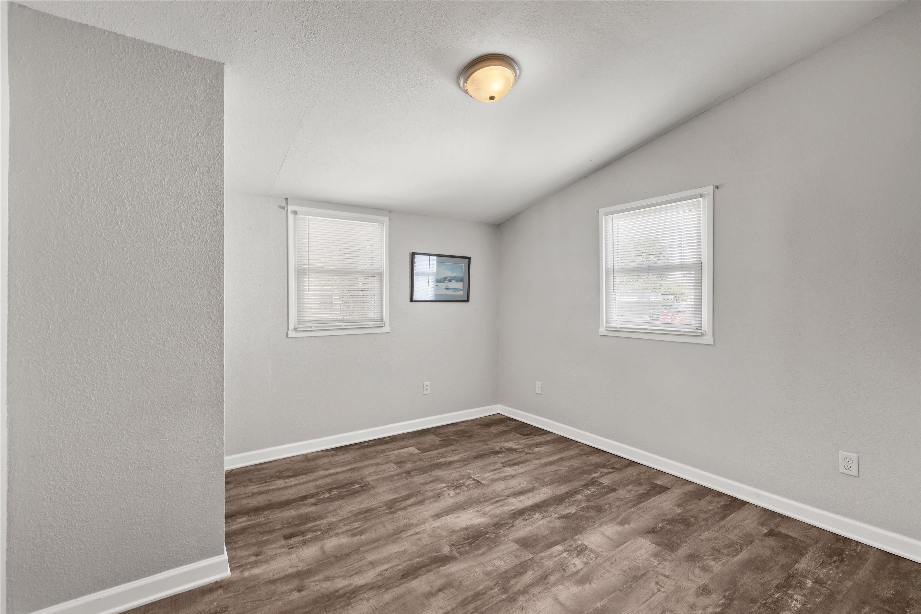 521 Jeff Place, Owensboro, Kentucky 42301, 2 Bedrooms Bedrooms, ,1 BathroomBathrooms,Single Family Residence,For Sale,Jeff Place,95576