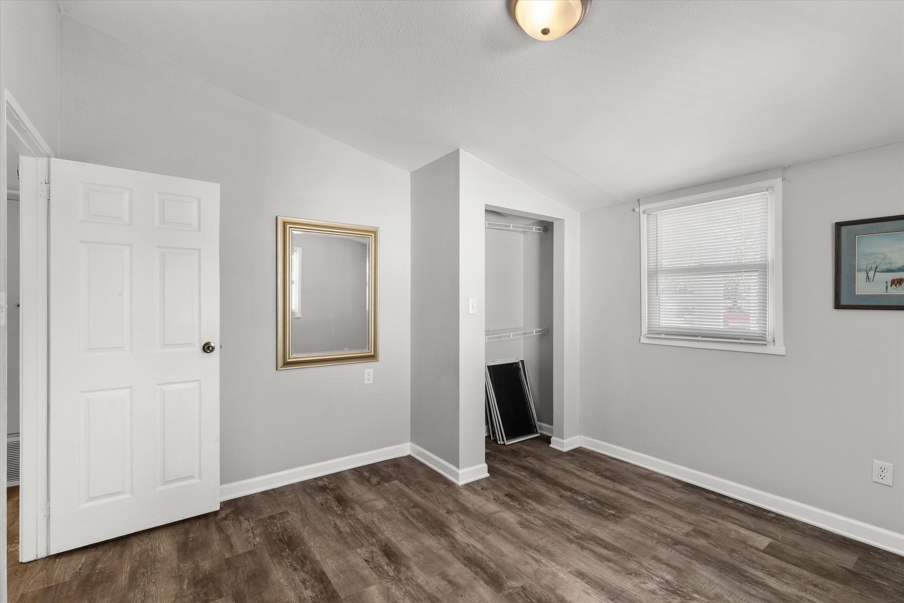 521 Jeff Place, Owensboro, Kentucky 42301, 2 Bedrooms Bedrooms, ,1 BathroomBathrooms,Single Family Residence,For Sale,Jeff Place,95576