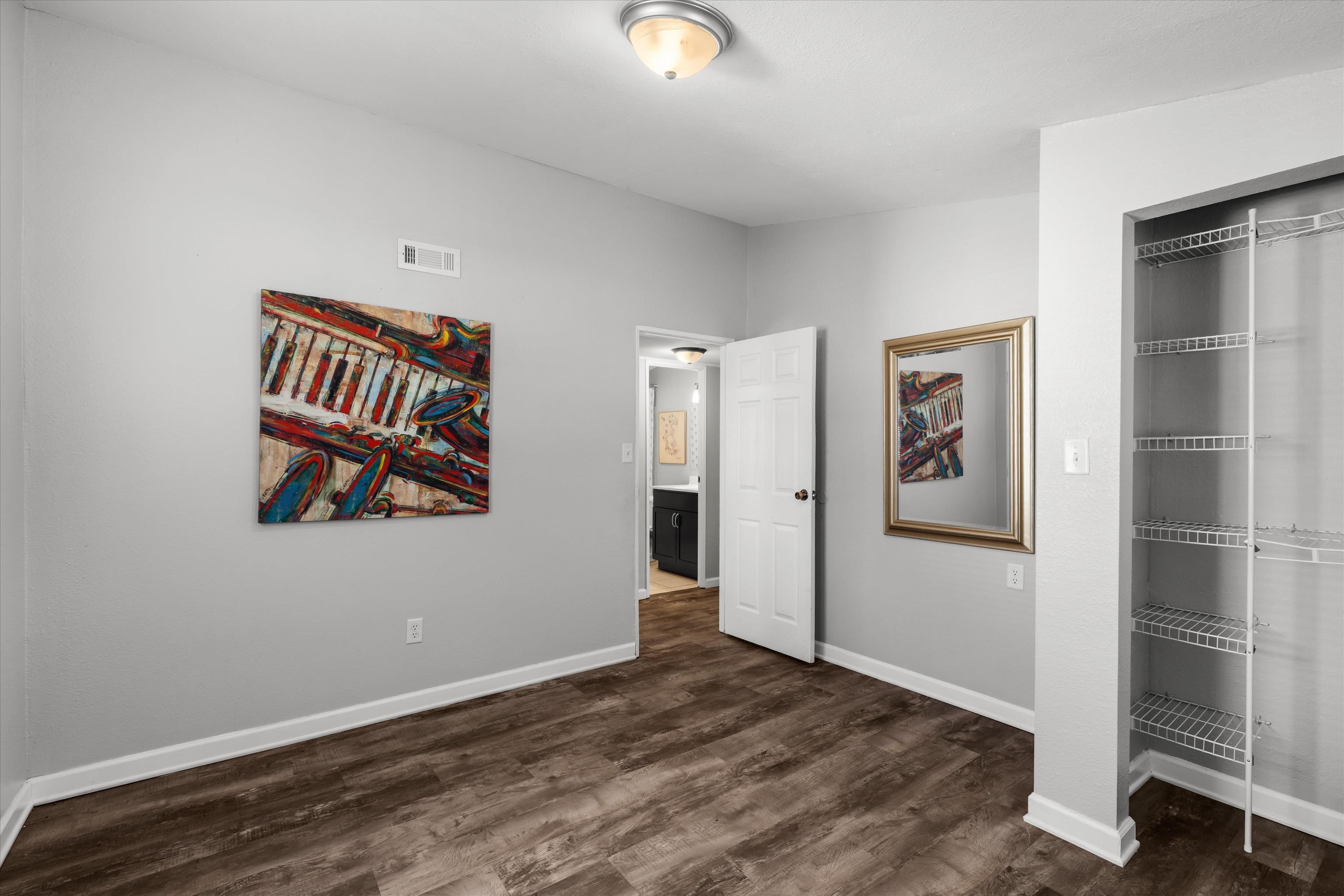 521 Jeff Place, Owensboro, Kentucky 42301, 2 Bedrooms Bedrooms, ,1 BathroomBathrooms,Single Family Residence,For Sale,Jeff Place,95576
