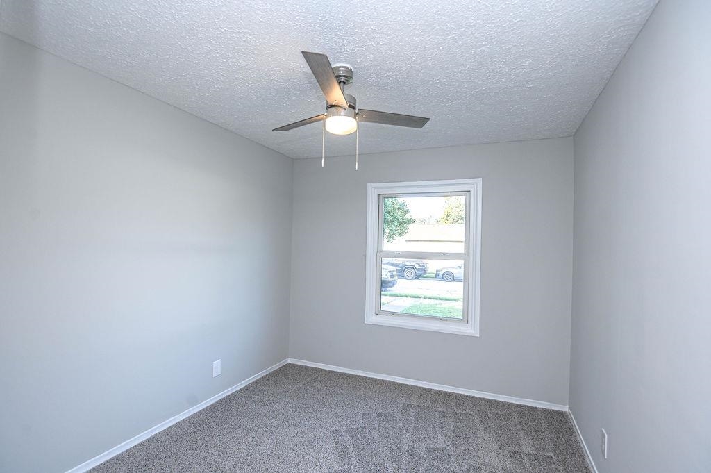 679 Ridgewood St., Owensboro, Kentucky 42301, 3 Bedrooms Bedrooms, ,1 BathroomBathrooms,Single Family Residence,For Sale,Ridgewood St.,95584