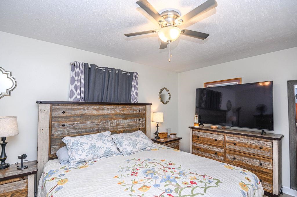 1951 Powell St, Henderson, Kentucky 42420, 3 Bedrooms Bedrooms, ,1 BathroomBathrooms,Single Family Residence,For Sale,Powell St,95590