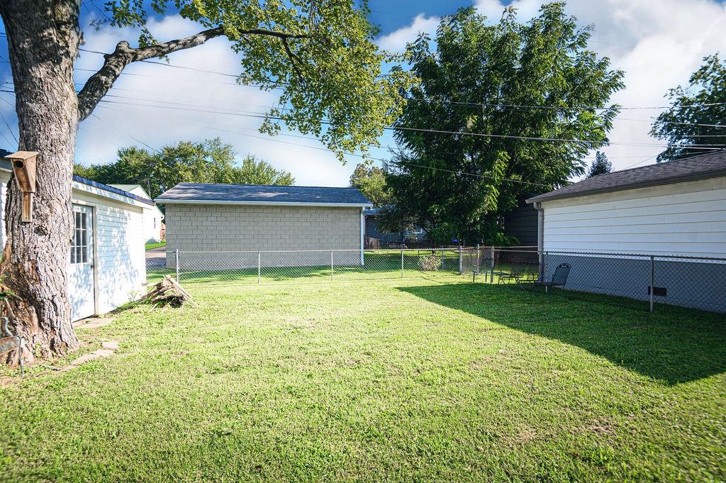 1951 Powell St, Henderson, Kentucky 42420, 3 Bedrooms Bedrooms, ,1 BathroomBathrooms,Single Family Residence,For Sale,Powell St,95590