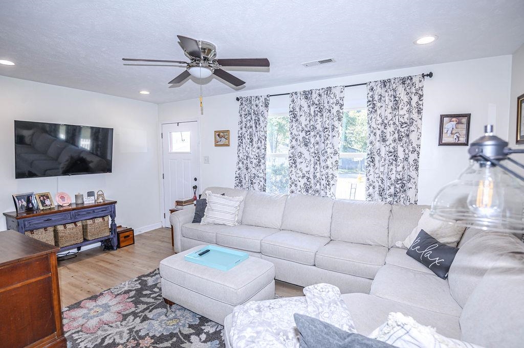 1951 Powell St, Henderson, Kentucky 42420, 3 Bedrooms Bedrooms, ,1 BathroomBathrooms,Single Family Residence,For Sale,Powell St,95590