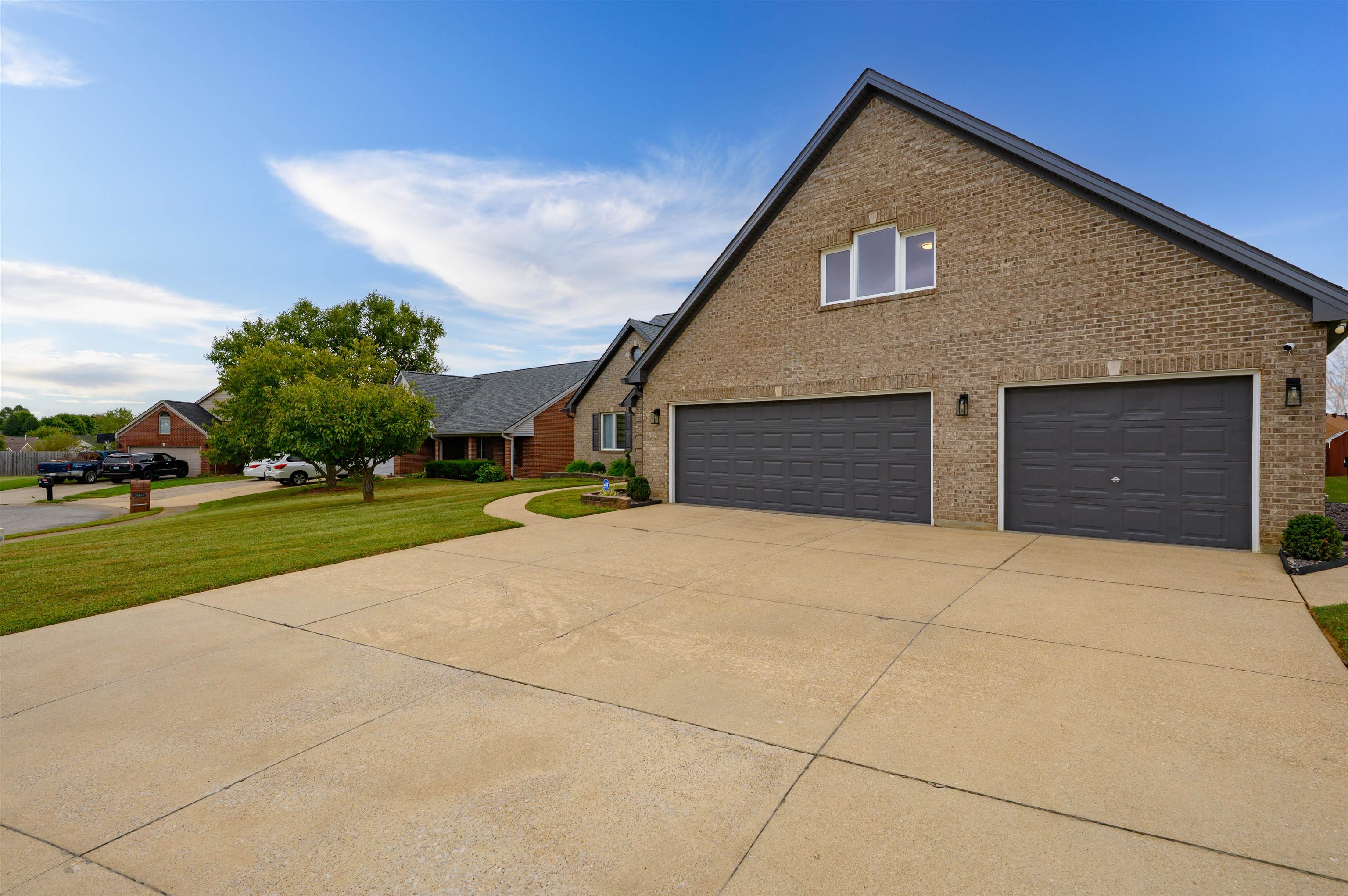 2845 Turfway Drive, Owensboro, Kentucky 42303, 4 Bedrooms Bedrooms, ,3 BathroomsBathrooms,Single Family Residence,For Sale,Turfway Drive,95624