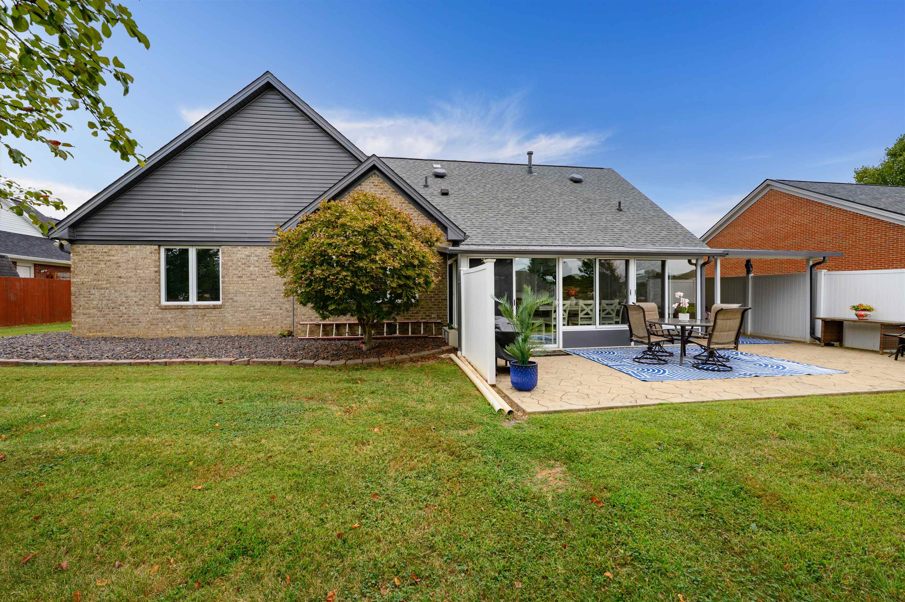 2845 Turfway Drive, Owensboro, Kentucky 42303, 4 Bedrooms Bedrooms, ,3 BathroomsBathrooms,Single Family Residence,For Sale,Turfway Drive,95624