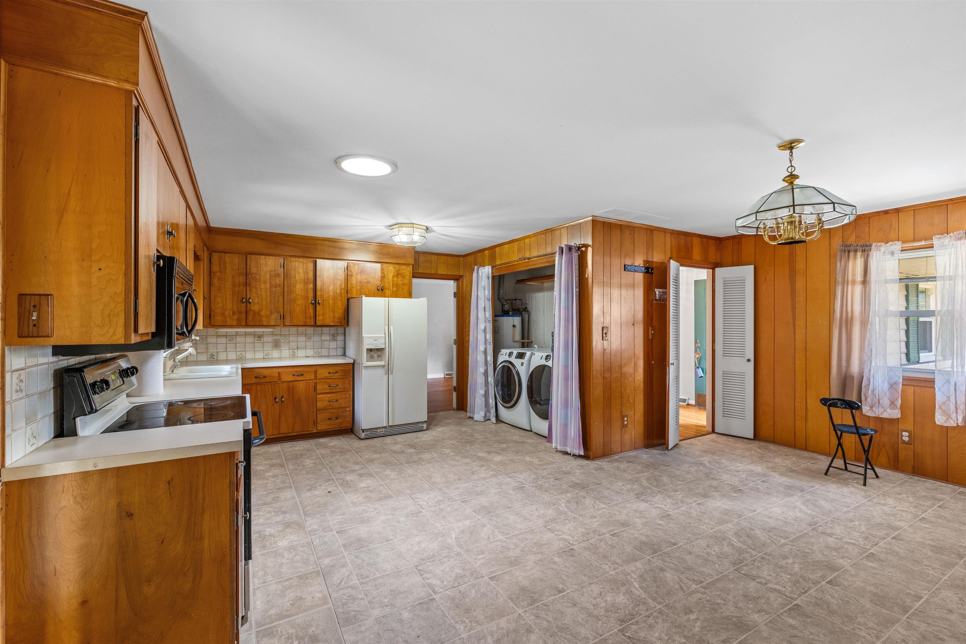 2434 Spencer Dr, Owensboro, Kentucky 42301, 3 Bedrooms Bedrooms, ,2 BathroomsBathrooms,Single Family Residence,For Sale,Spencer Dr,95636