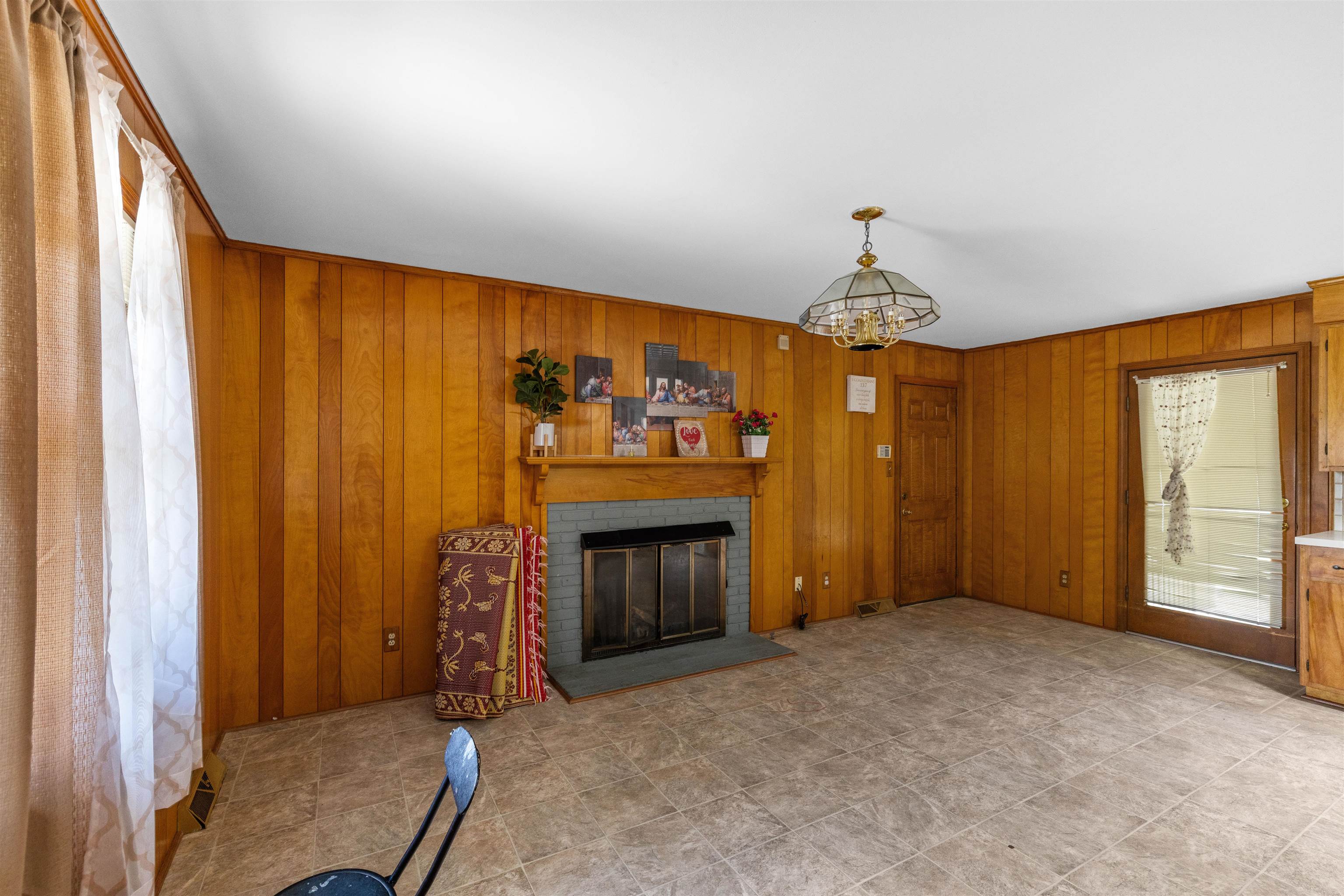 2434 Spencer Dr, Owensboro, Kentucky 42301, 3 Bedrooms Bedrooms, ,2 BathroomsBathrooms,Single Family Residence,For Sale,Spencer Dr,95636