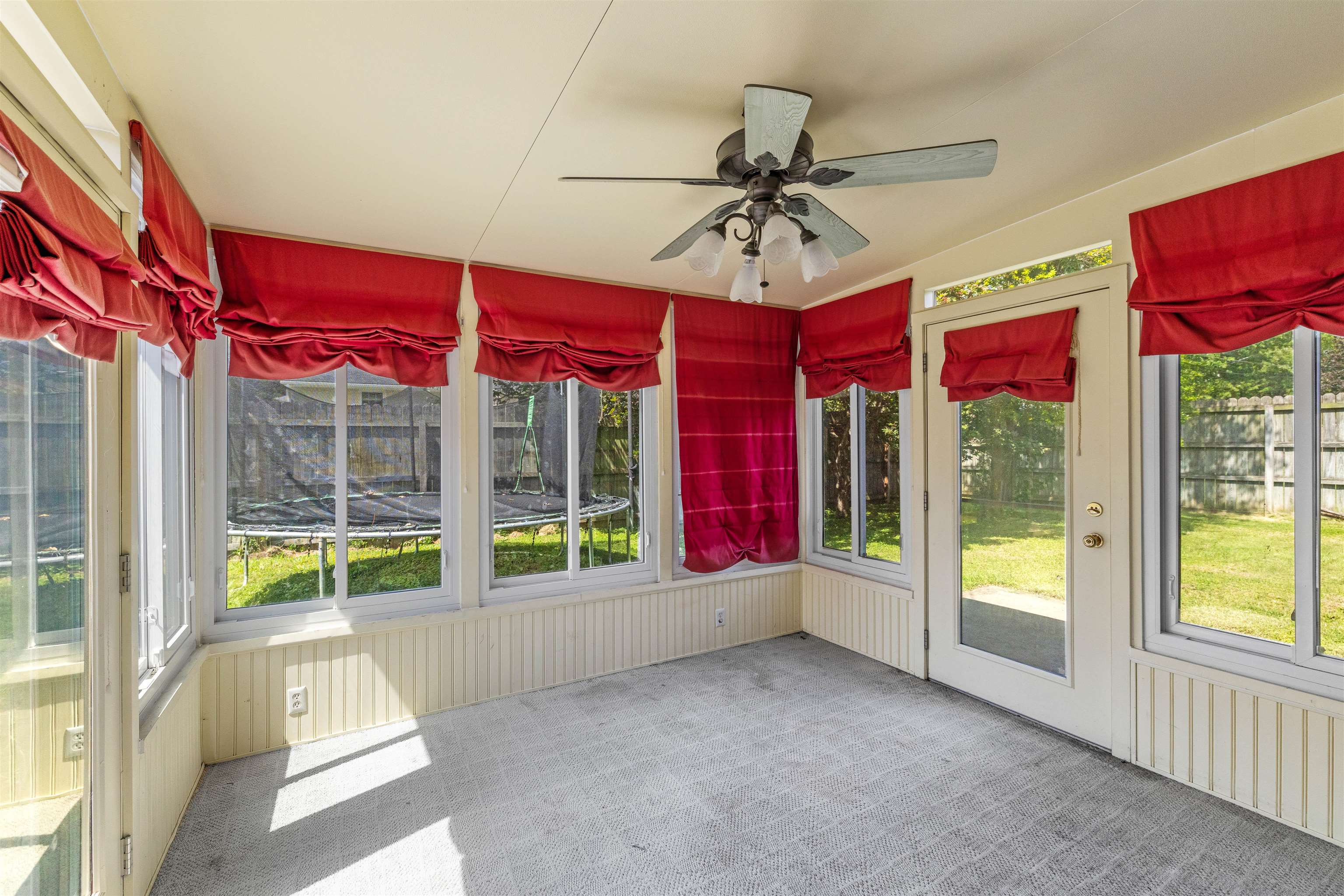 2434 Spencer Dr, Owensboro, Kentucky 42301, 3 Bedrooms Bedrooms, ,2 BathroomsBathrooms,Single Family Residence,For Sale,Spencer Dr,95636