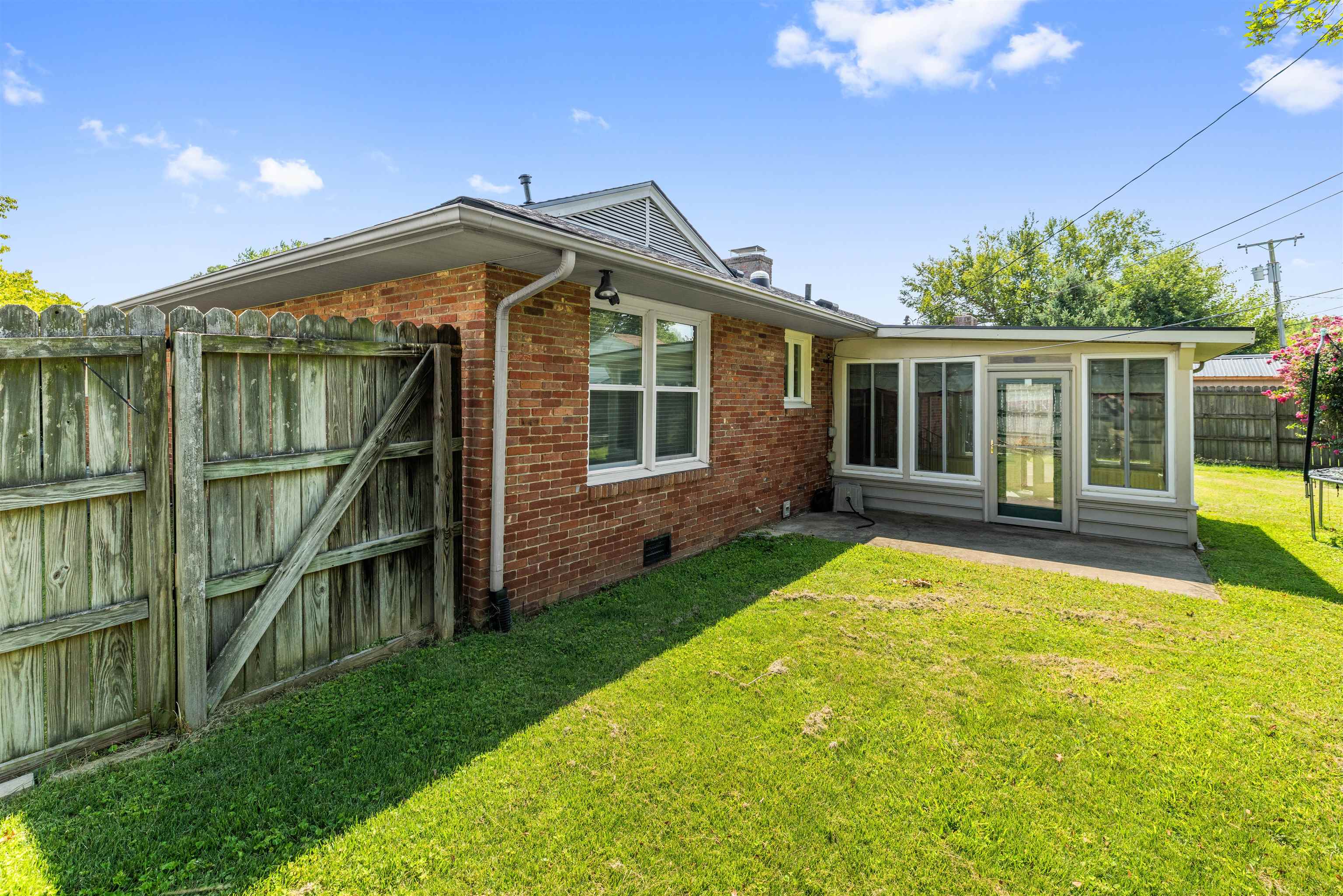 2434 Spencer Dr, Owensboro, Kentucky 42301, 3 Bedrooms Bedrooms, ,2 BathroomsBathrooms,Single Family Residence,For Sale,Spencer Dr,95636