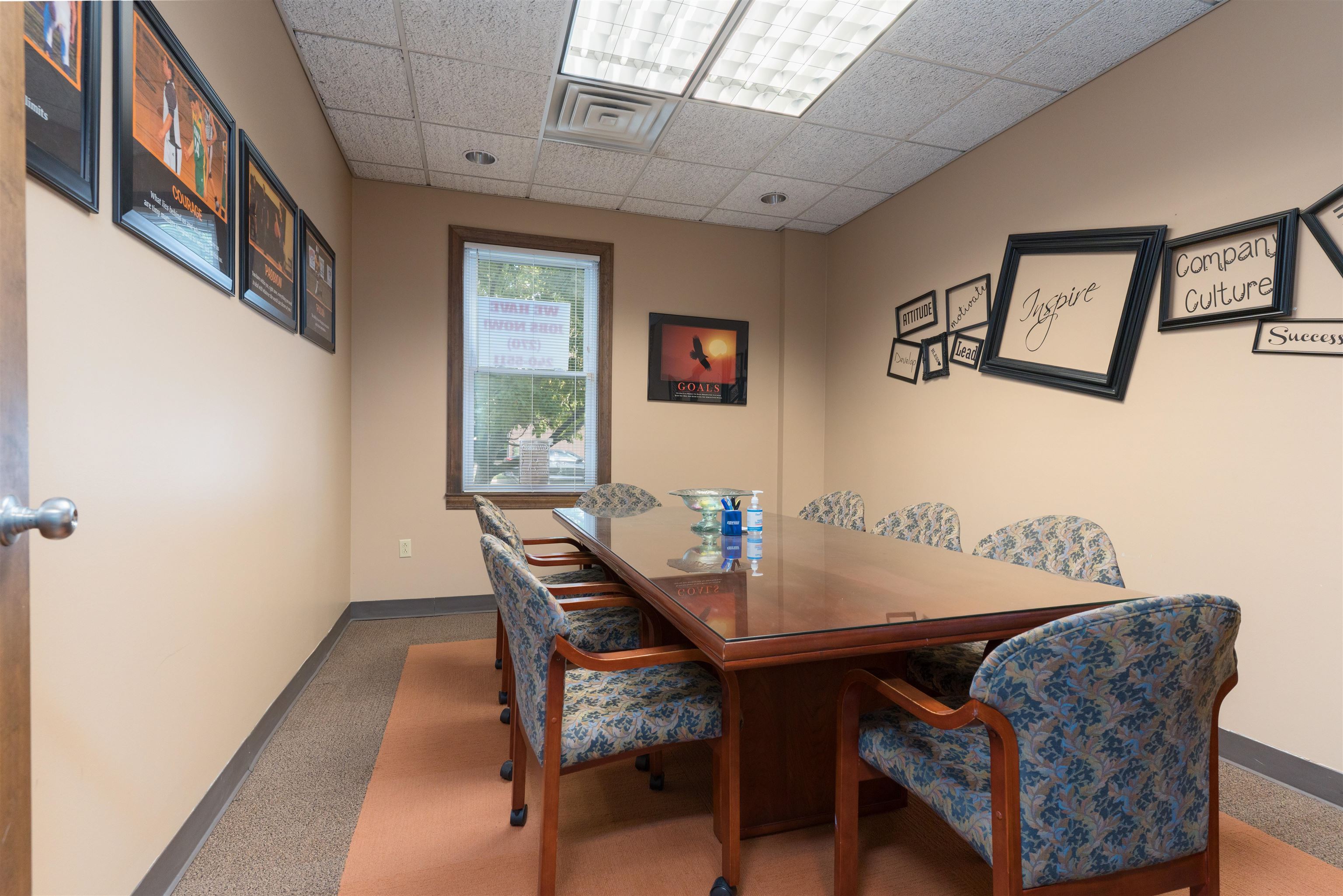 1900 Triplett St, Owensboro, Kentucky 42303, ,Office,For Sale,Triplett St,95637