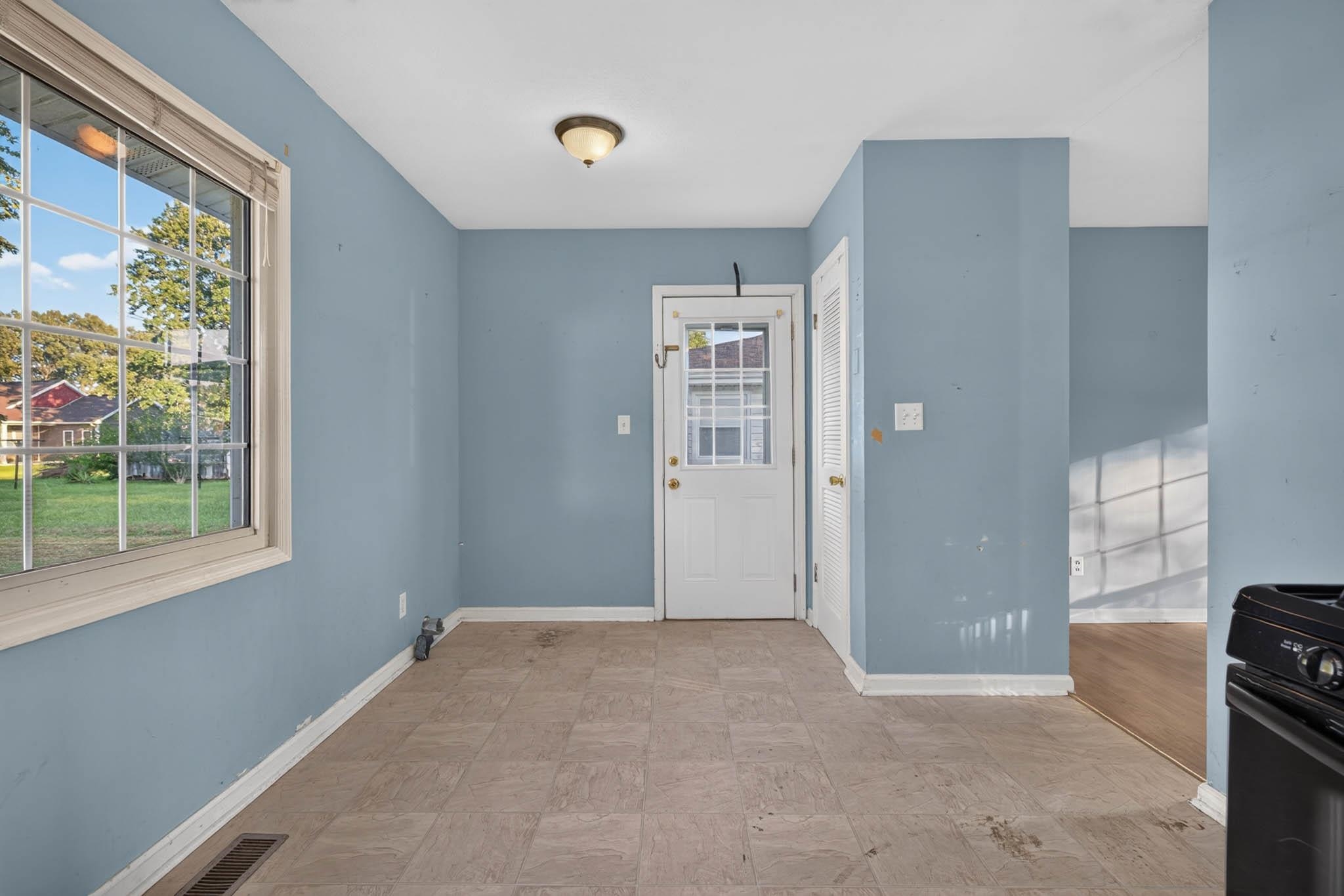 160 Mockingbird Lane, Lewisport, Kentucky 42351-160, 3 Bedrooms Bedrooms, ,1 BathroomBathrooms,Single Family Residence,For Sale,Mockingbird Lane,95645