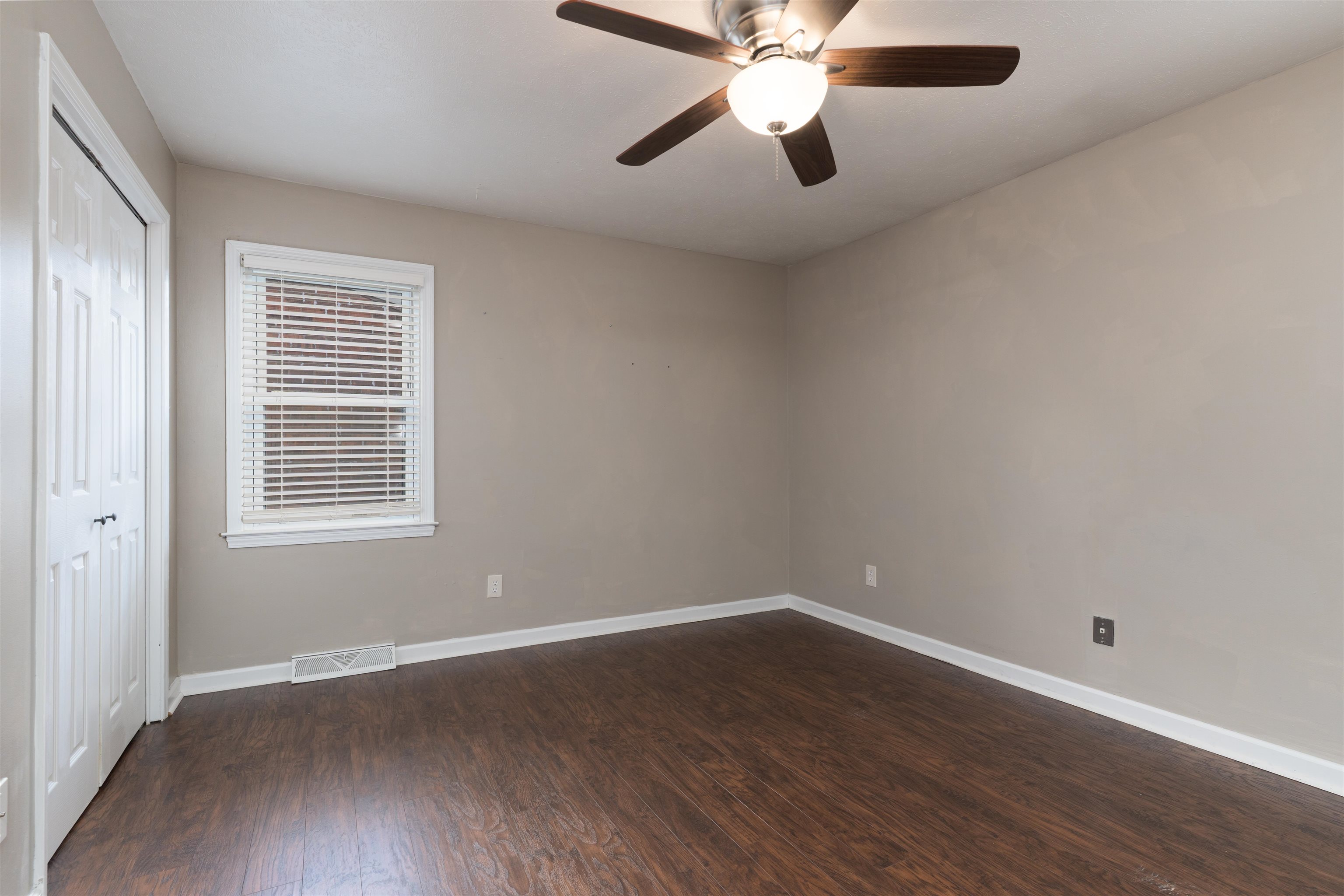 3868 Thresher St, Owensboro, Kentucky 42301, 3 Bedrooms Bedrooms, ,1 BathroomBathrooms,Single Family Residence,For Sale,Thresher St,95646
