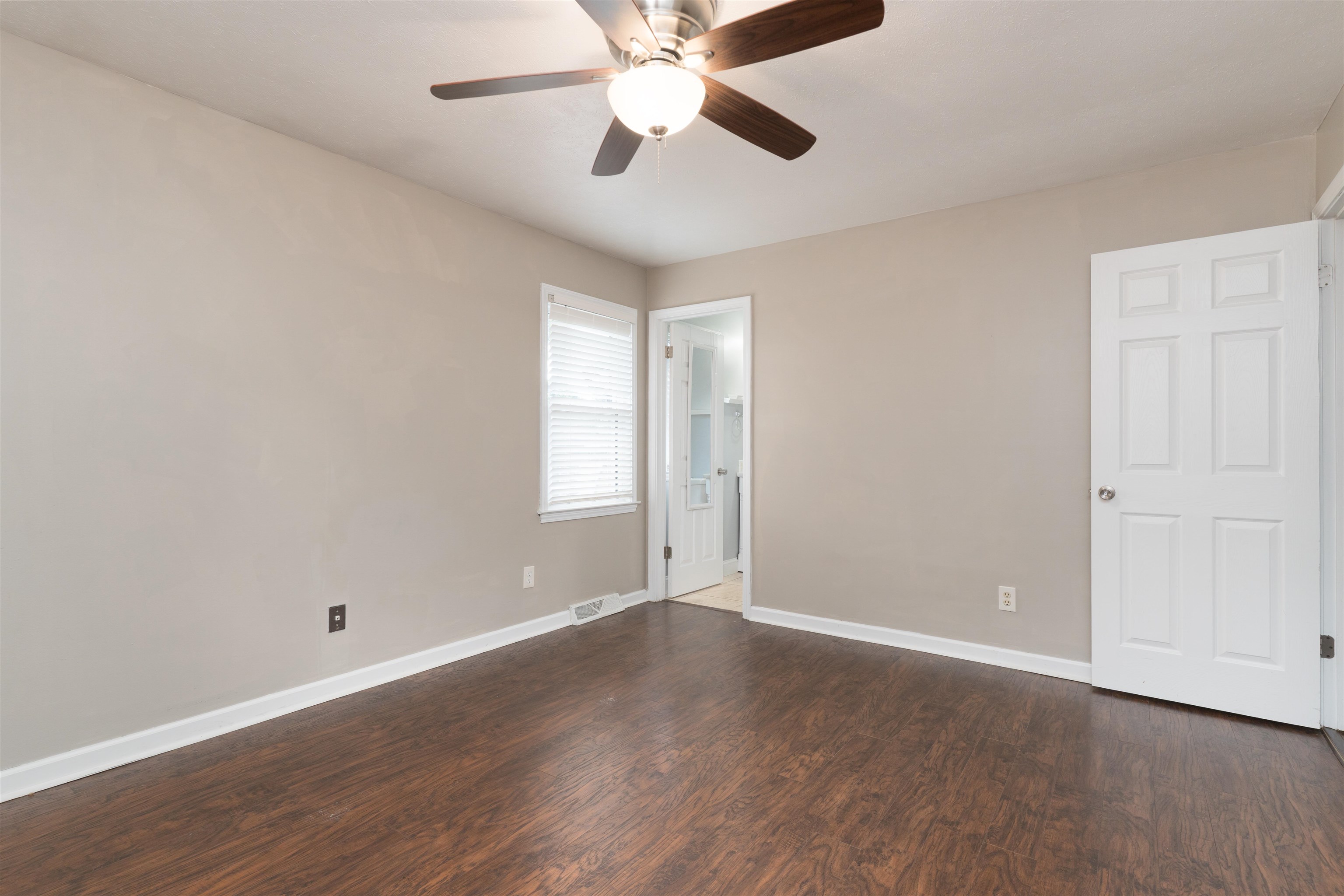 3868 Thresher St, Owensboro, Kentucky 42301, 3 Bedrooms Bedrooms, ,1 BathroomBathrooms,Single Family Residence,For Sale,Thresher St,95646