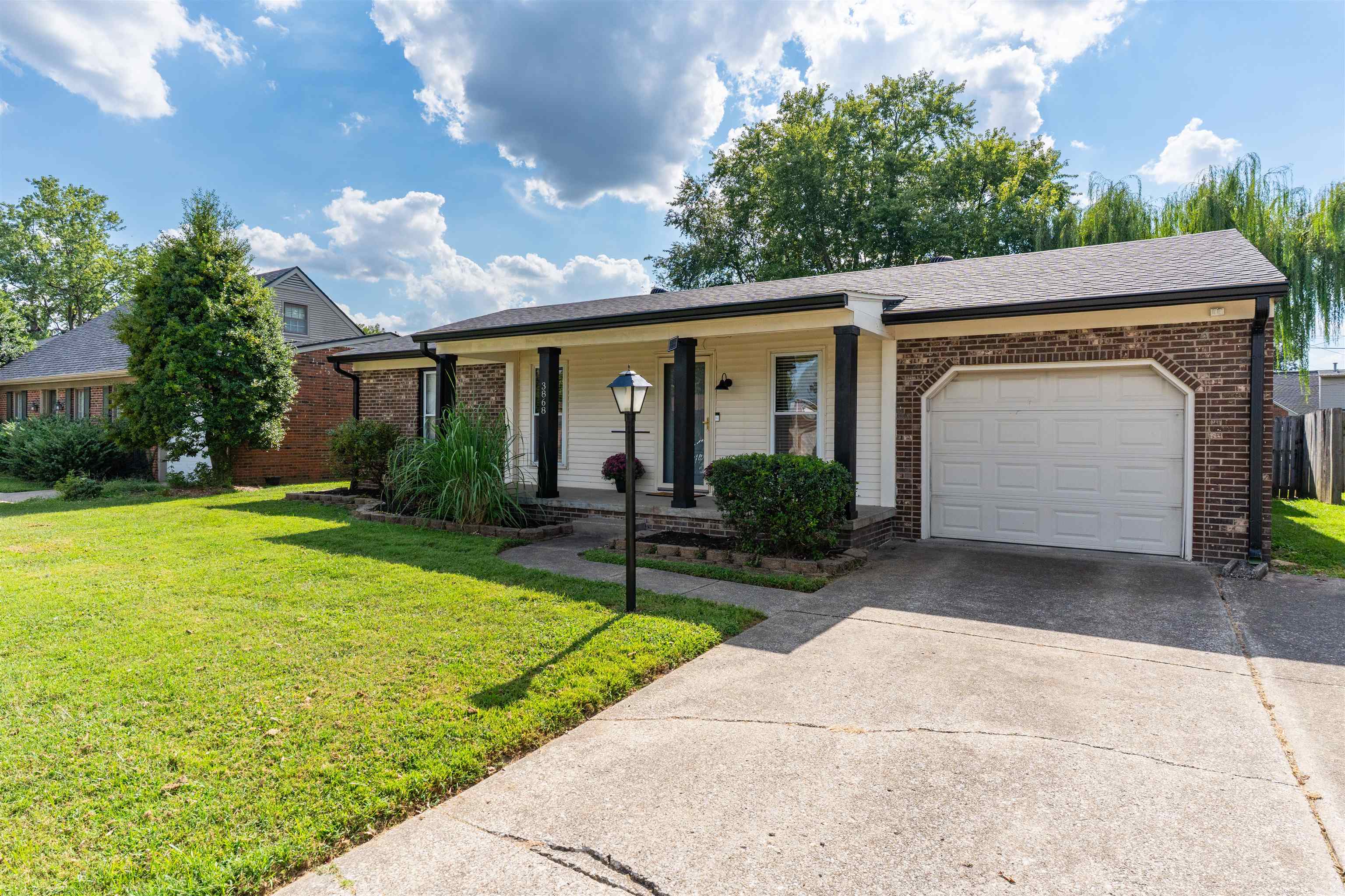 3868 Thresher St, Owensboro, Kentucky 42301, 3 Bedrooms Bedrooms, ,1 BathroomBathrooms,Single Family Residence,For Sale,Thresher St,95646