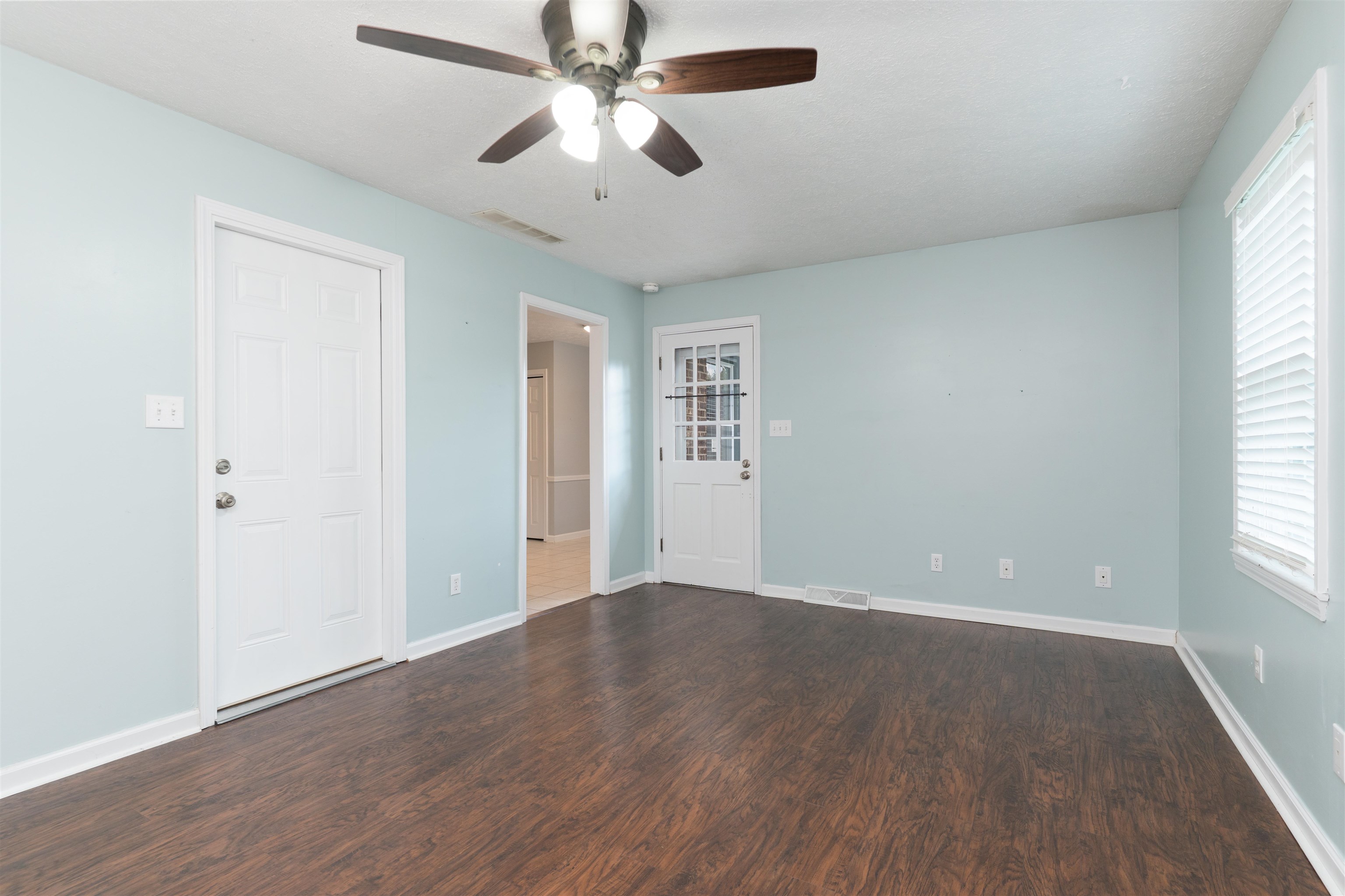 3868 Thresher St, Owensboro, Kentucky 42301, 3 Bedrooms Bedrooms, ,1 BathroomBathrooms,Single Family Residence,For Sale,Thresher St,95646