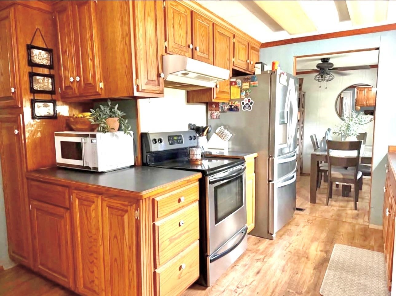 360 Oak St, Island, Kentucky 42350, 3 Bedrooms Bedrooms, ,2 BathroomsBathrooms,Single Family Residence,For Sale,Oak St,95647