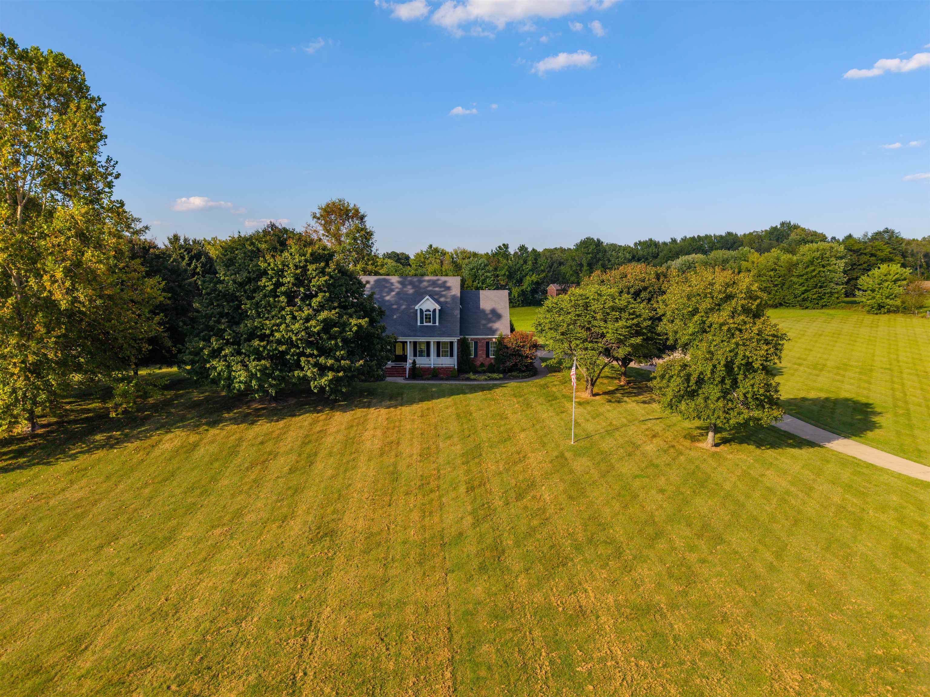 3211 Pleasant Valley Rd, Owensboro, Kentucky 42303, 4 Bedrooms Bedrooms, ,3 BathroomsBathrooms,Single Family Residence,For Sale,Pleasant Valley Rd,95659