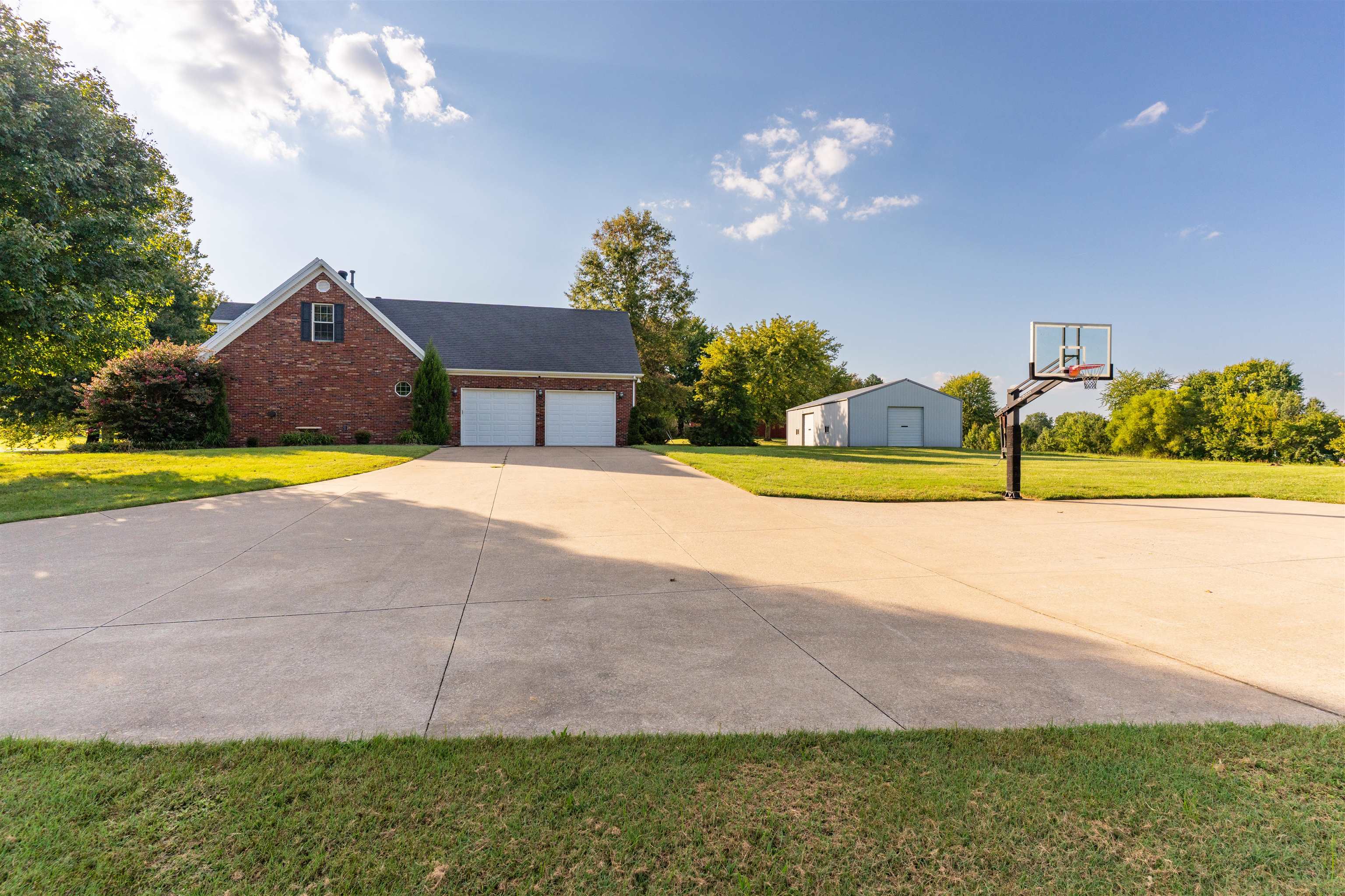 3211 Pleasant Valley Rd, Owensboro, Kentucky 42303, 4 Bedrooms Bedrooms, ,3 BathroomsBathrooms,Single Family Residence,For Sale,Pleasant Valley Rd,95659