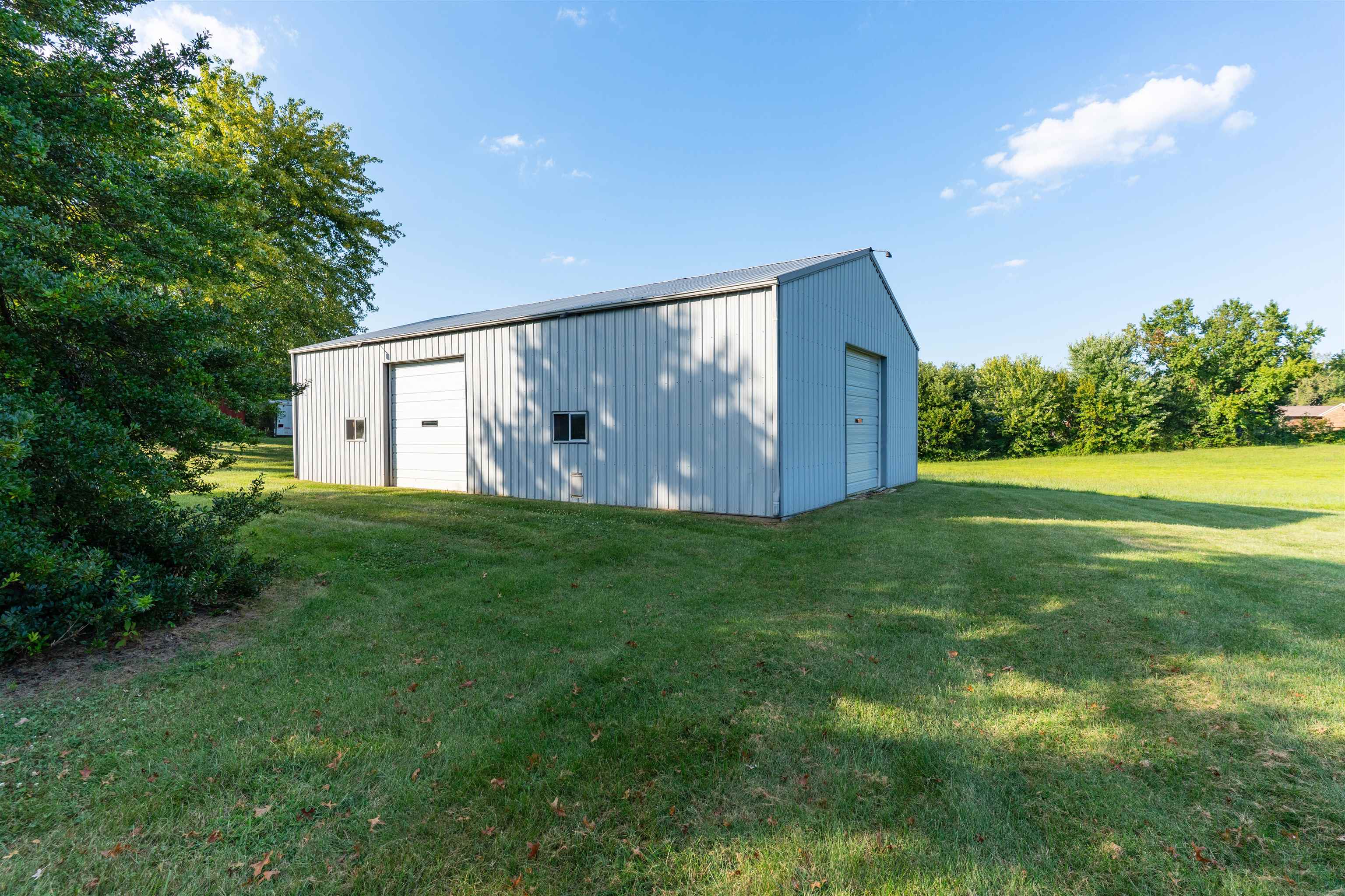 3211 Pleasant Valley Rd, Owensboro, Kentucky 42303, 4 Bedrooms Bedrooms, ,3 BathroomsBathrooms,Single Family Residence,For Sale,Pleasant Valley Rd,95659