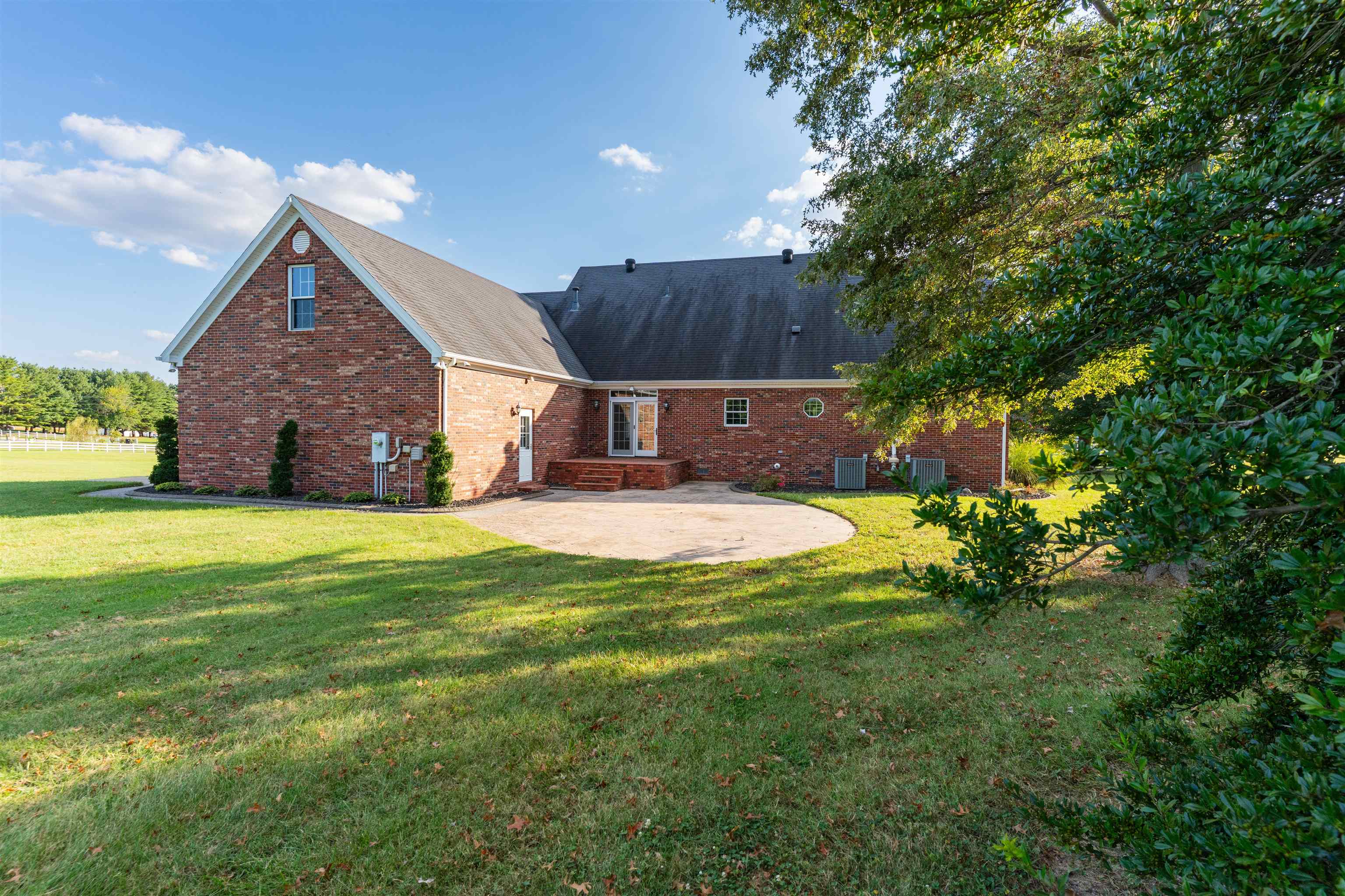 3211 Pleasant Valley Rd, Owensboro, Kentucky 42303, 4 Bedrooms Bedrooms, ,3 BathroomsBathrooms,Single Family Residence,For Sale,Pleasant Valley Rd,95659