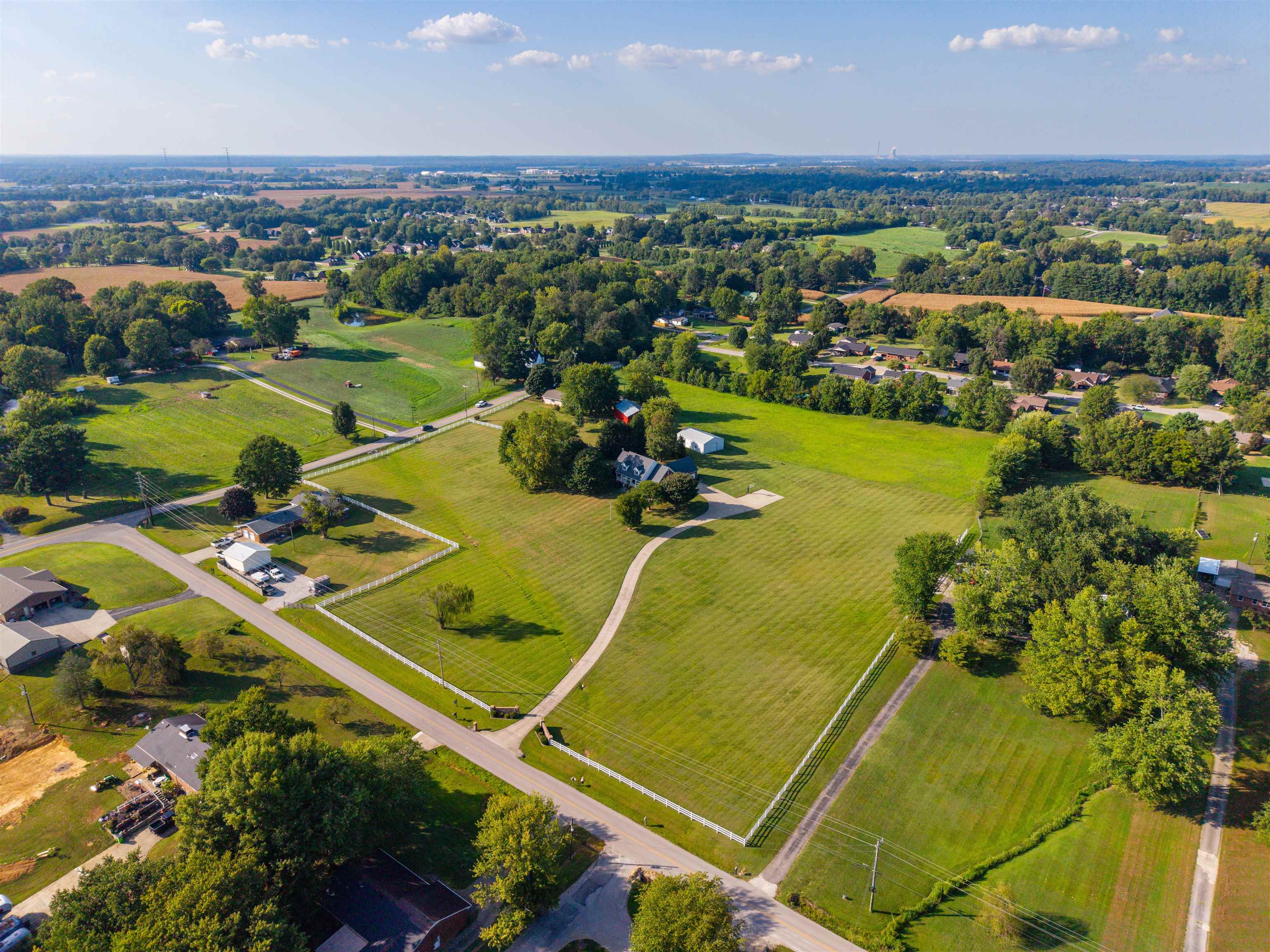 3211 Pleasant Valley Rd, Owensboro, Kentucky 42303, 4 Bedrooms Bedrooms, ,3 BathroomsBathrooms,Single Family Residence,For Sale,Pleasant Valley Rd,95659