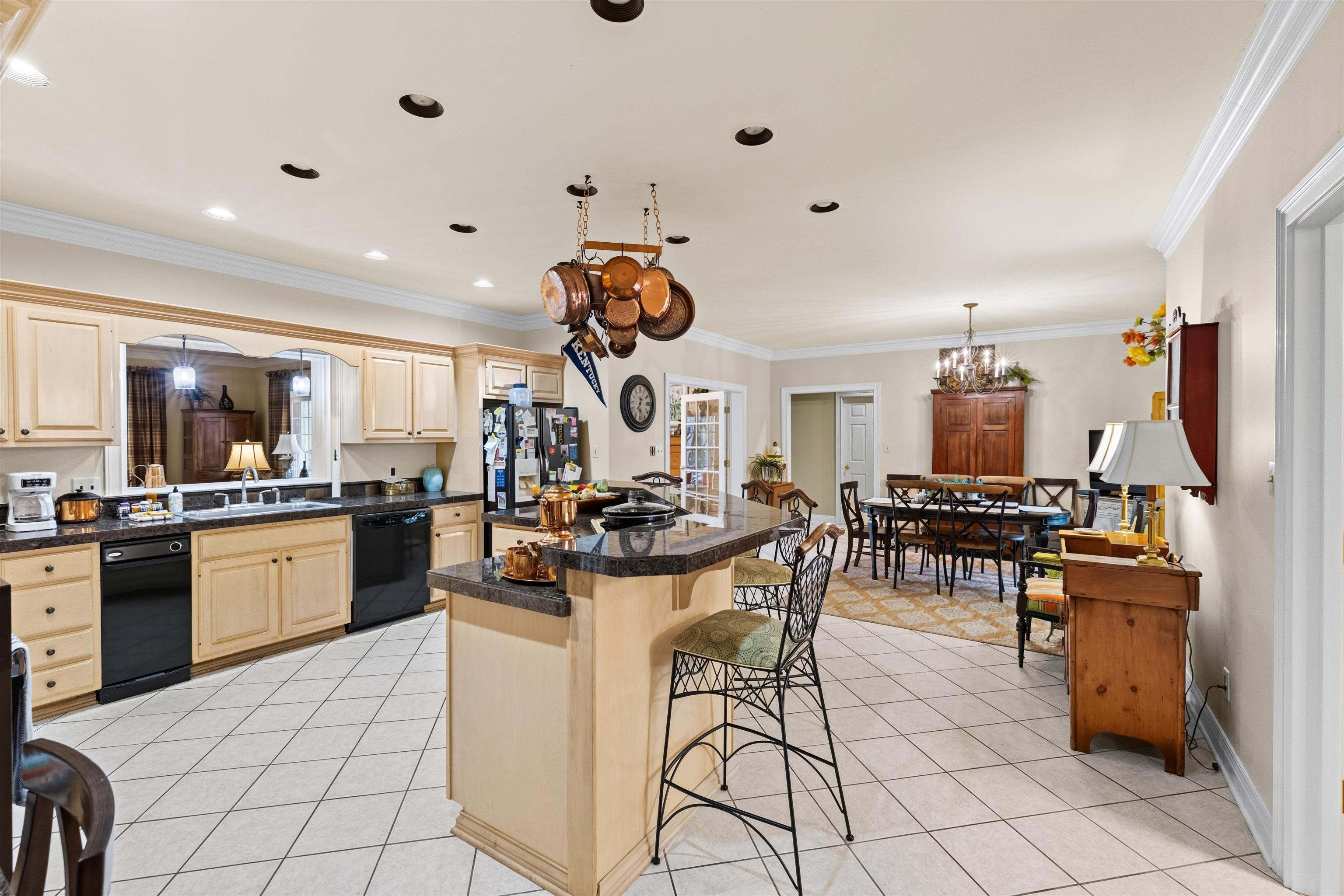 4157 Tanbark Pl, Owensboro, Kentucky 42303, 4 Bedrooms Bedrooms, ,4 BathroomsBathrooms,Single Family Residence,For Sale,Tanbark Pl,95663