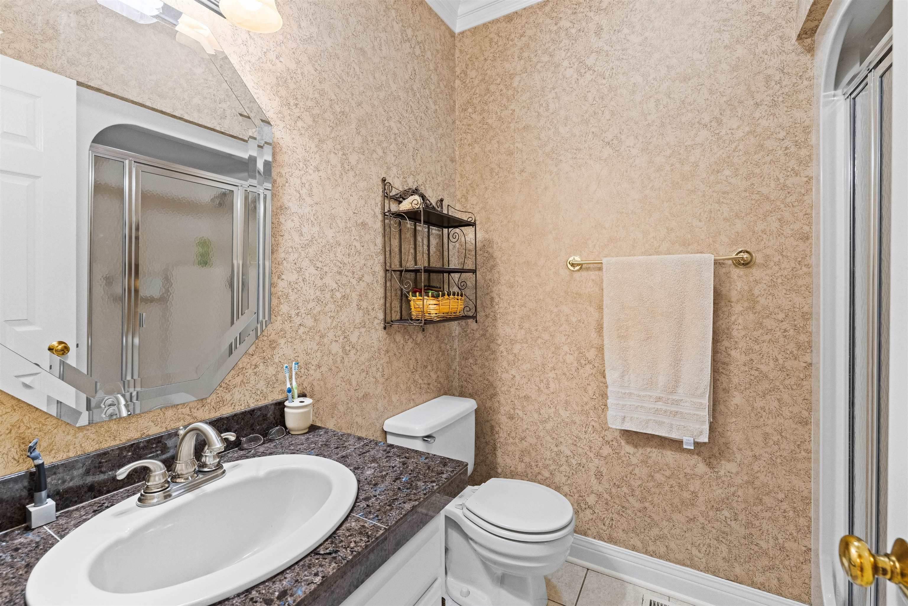 4157 Tanbark Pl, Owensboro, Kentucky 42303, 4 Bedrooms Bedrooms, ,4 BathroomsBathrooms,Single Family Residence,For Sale,Tanbark Pl,95663