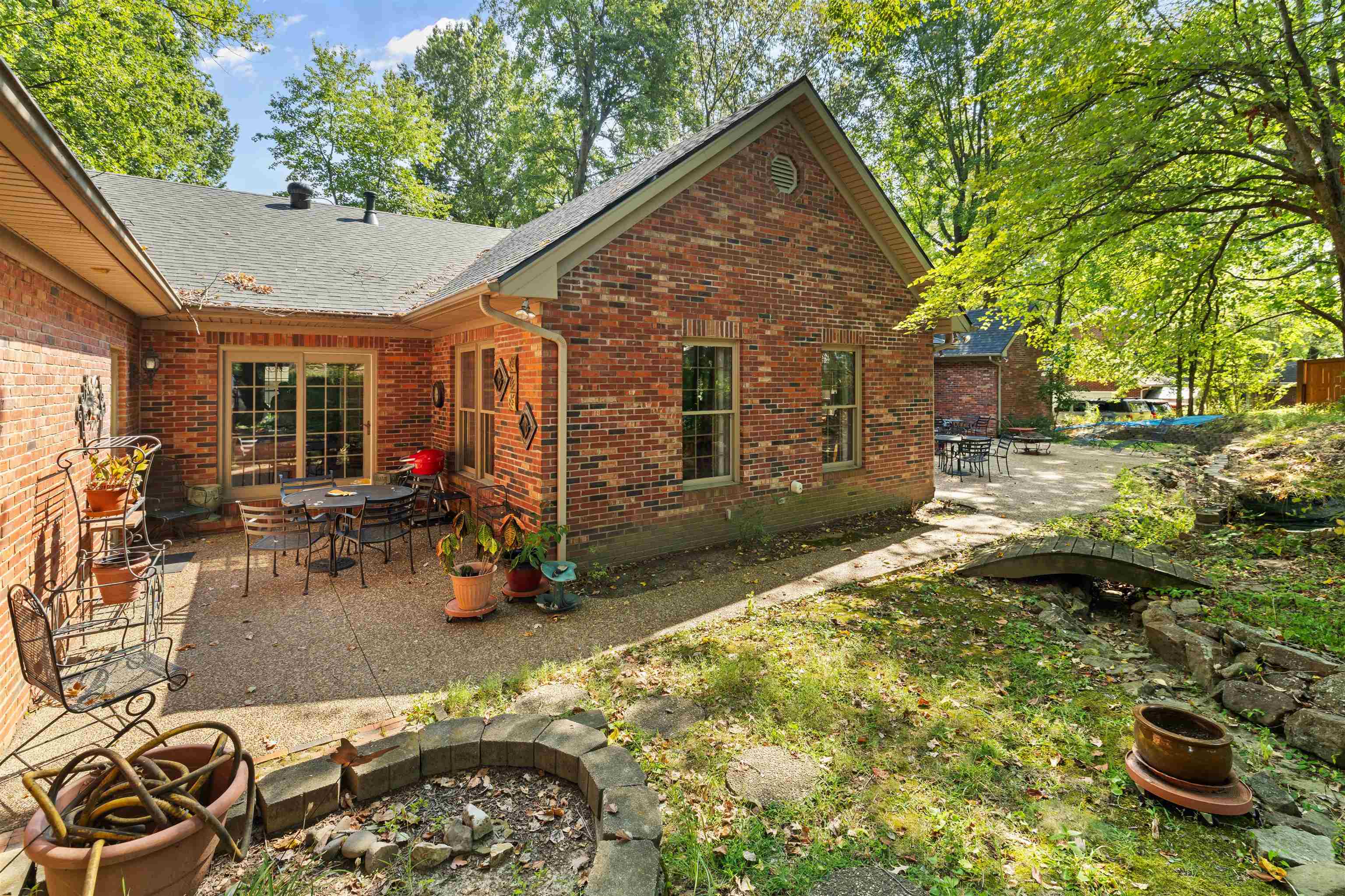 4157 Tanbark Pl, Owensboro, Kentucky 42303, 4 Bedrooms Bedrooms, ,4 BathroomsBathrooms,Single Family Residence,For Sale,Tanbark Pl,95663