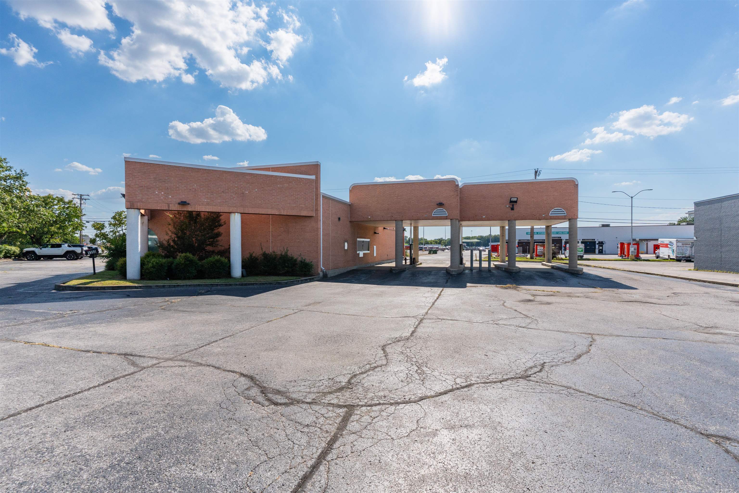 1350 Carter Road, Owensboro, Kentucky 42301, ,Retail,For Sale,Carter Road,95669