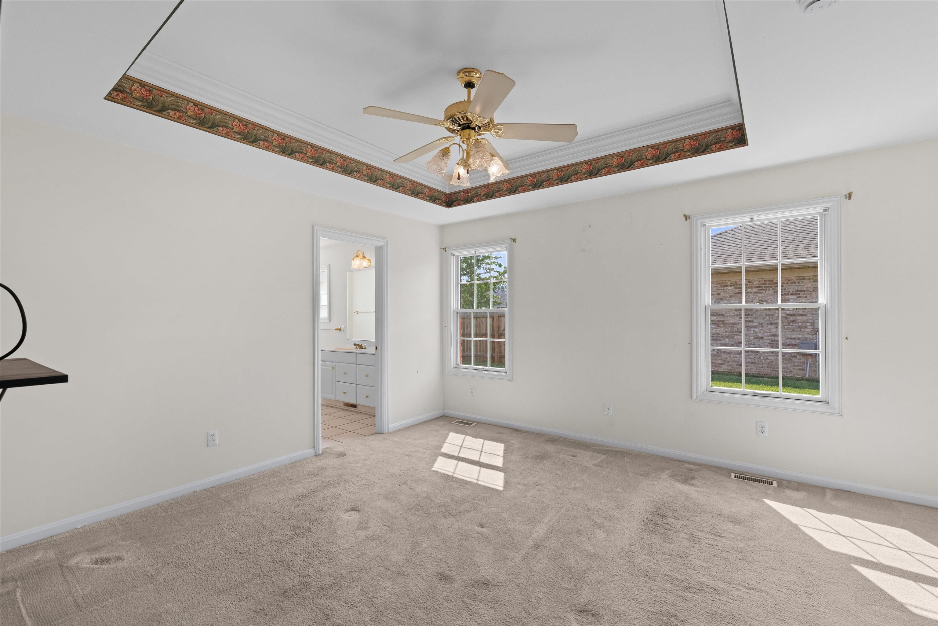 3724 Pine Lake Court, Owensboro, Kentucky 42303, 4 Bedrooms Bedrooms, ,2 BathroomsBathrooms,Single Family Residence,For Sale,Pine Lake Court,95670