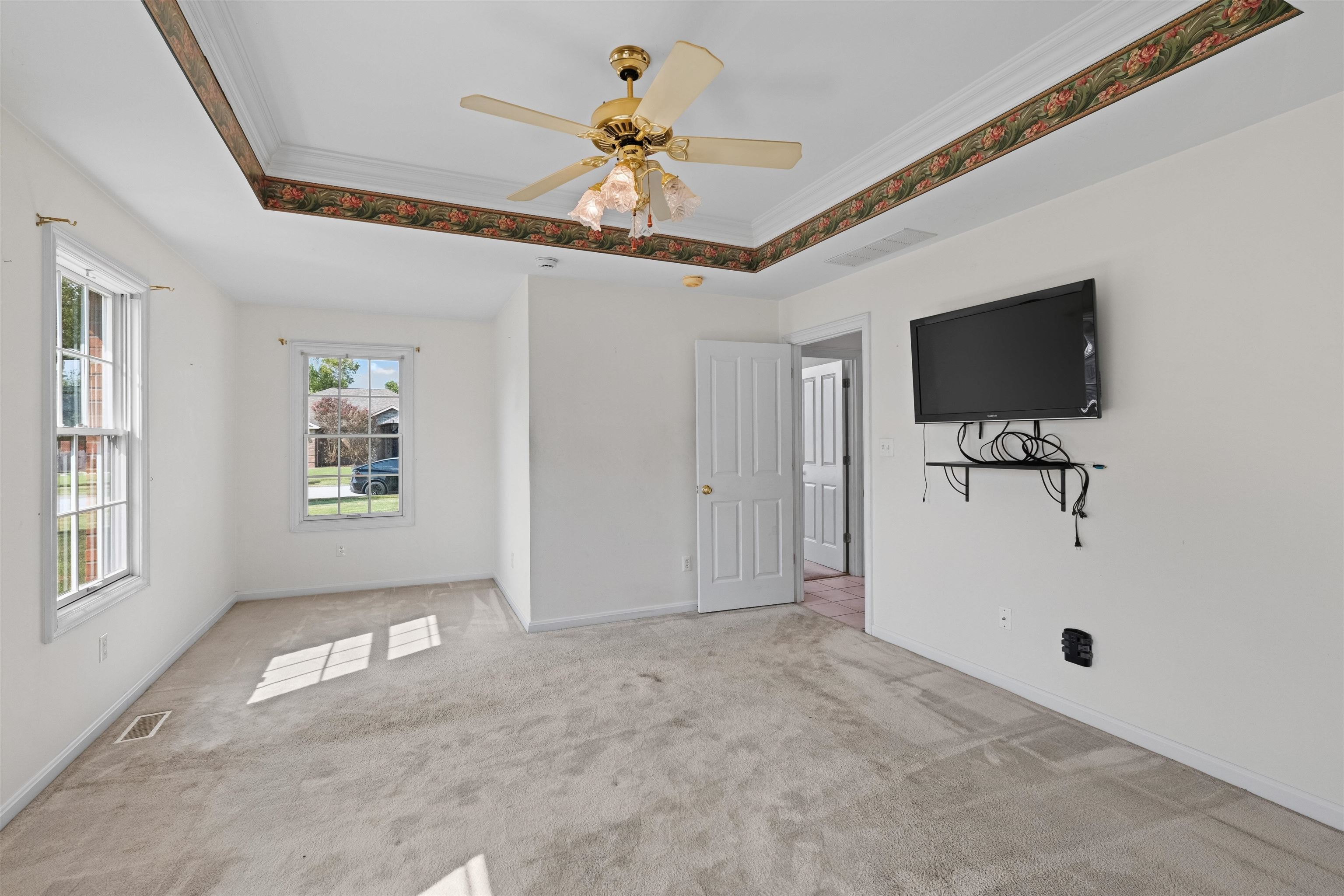 3724 Pine Lake Court, Owensboro, Kentucky 42303, 4 Bedrooms Bedrooms, ,2 BathroomsBathrooms,Single Family Residence,For Sale,Pine Lake Court,95670