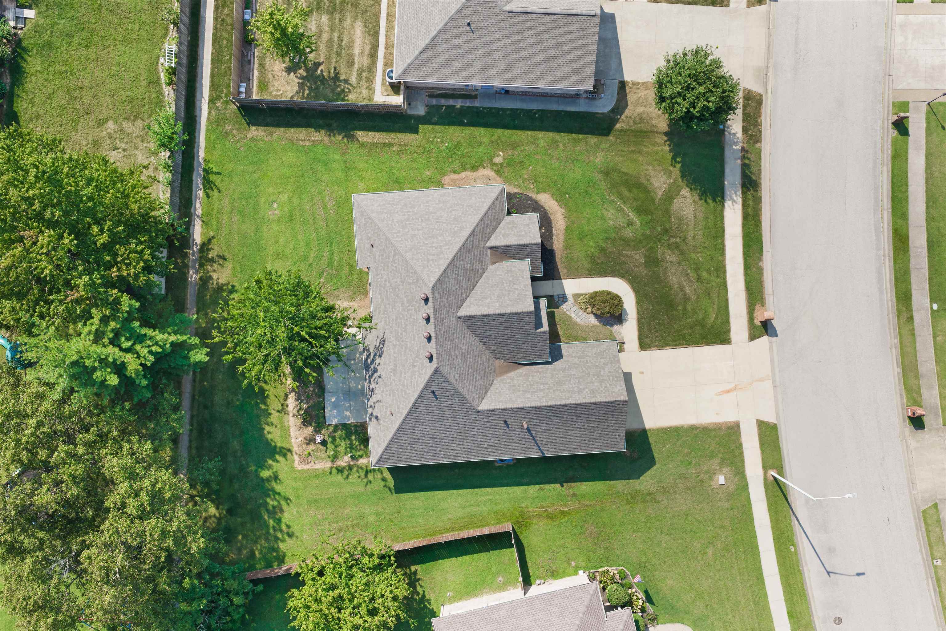3724 Pine Lake Court, Owensboro, Kentucky 42303, 4 Bedrooms Bedrooms, ,2 BathroomsBathrooms,Single Family Residence,For Sale,Pine Lake Court,95670